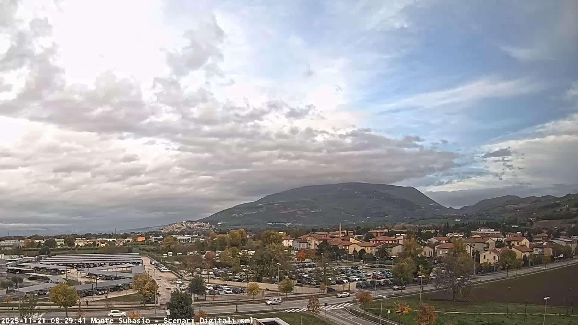 Strada Monte Subasio Mount View & Foligno City Skyline Live Cam - Foligno, Perugia, Umbria, Italy