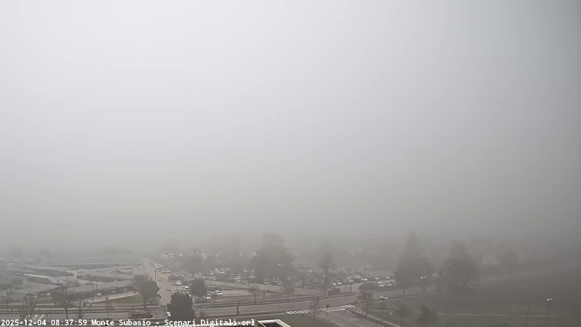 Strada Monte Subasio Mount View & Foligno City Skyline Live Cam - Foligno, Perugia, Umbria, Italy