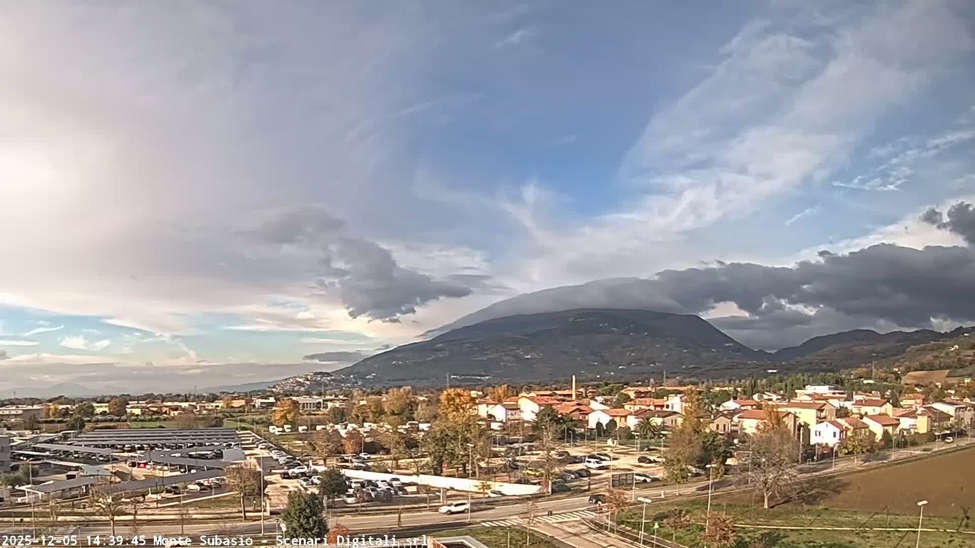 Strada Monte Subasio Mount View & Foligno City Skyline Live Cam - Foligno, Perugia, Umbria, Italy