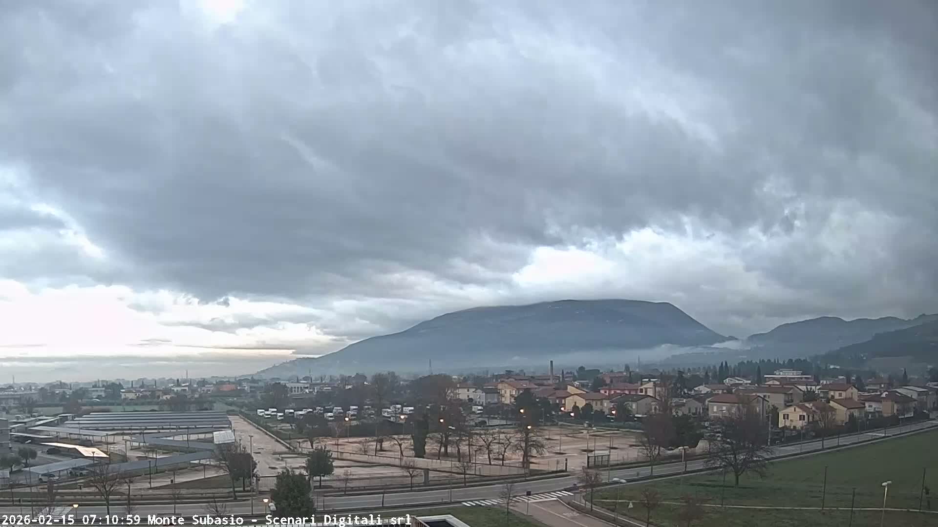 Strada Monte Subasio Mount View & Foligno City Skyline Live Cam - Foligno, Perugia, Umbria, Italy