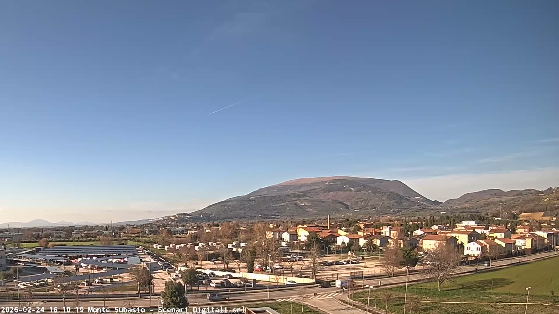 Strada Monte Subasio Mount View & Foligno City Skyline Live Cam - Foligno, Perugia, Umbria, Italy
