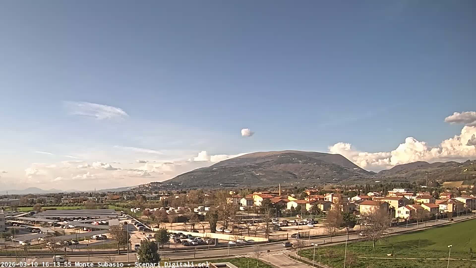 Strada Monte Subasio Mount View & Foligno City Skyline Live Cam - Foligno, Perugia, Umbria, Italy