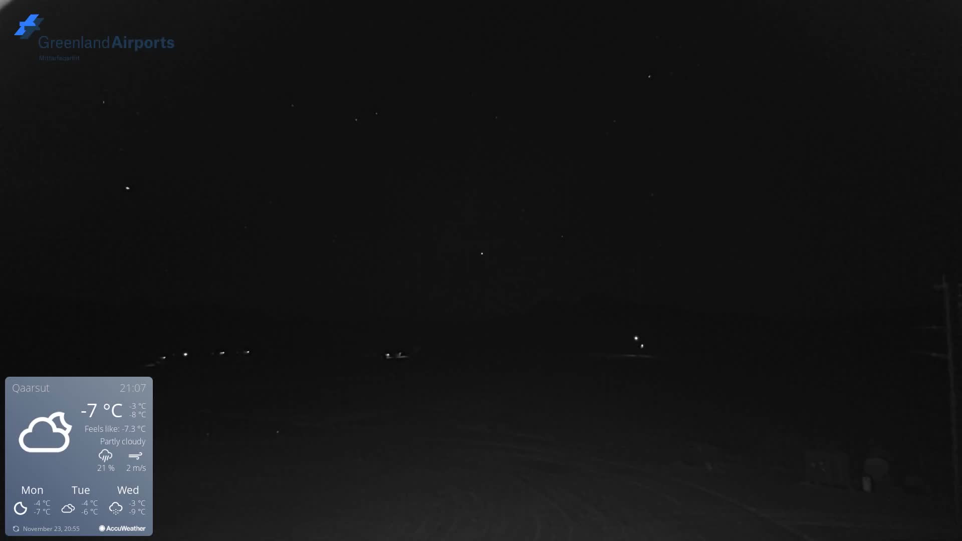 Qaarsut Airport (Mittarfik Qaarsut) East Towards View Live Cam JQA / BGUQ  - Qaarsut, Avannaata, Greenland, Denmark