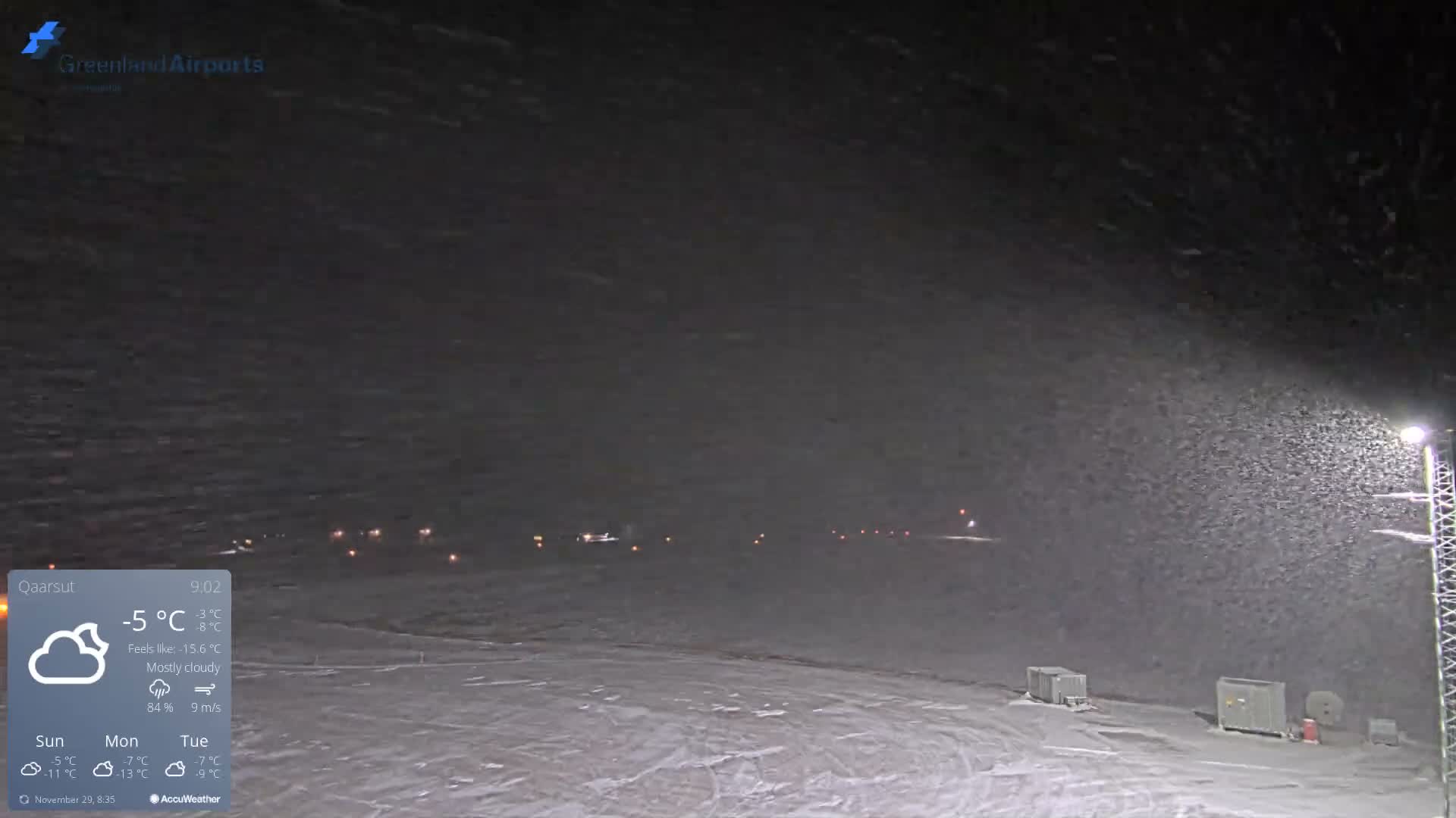 Qaarsut Airport (Mittarfik Qaarsut) East Towards View Live Cam JQA / BGUQ  - Qaarsut, Avannaata, Greenland, Denmark