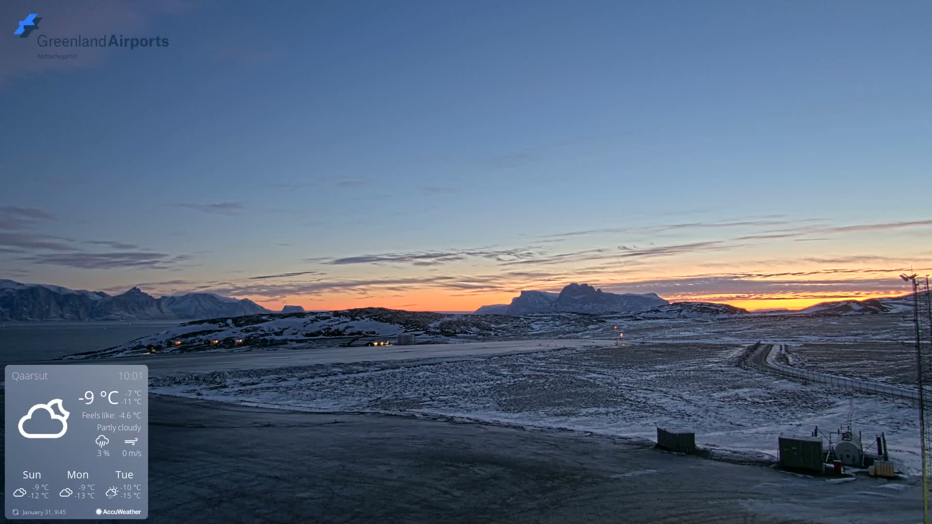 Qaarsut Airport (Mittarfik Qaarsut) East Towards View Live Cam JQA / BGUQ  - Qaarsut, Avannaata, Greenland, Denmark