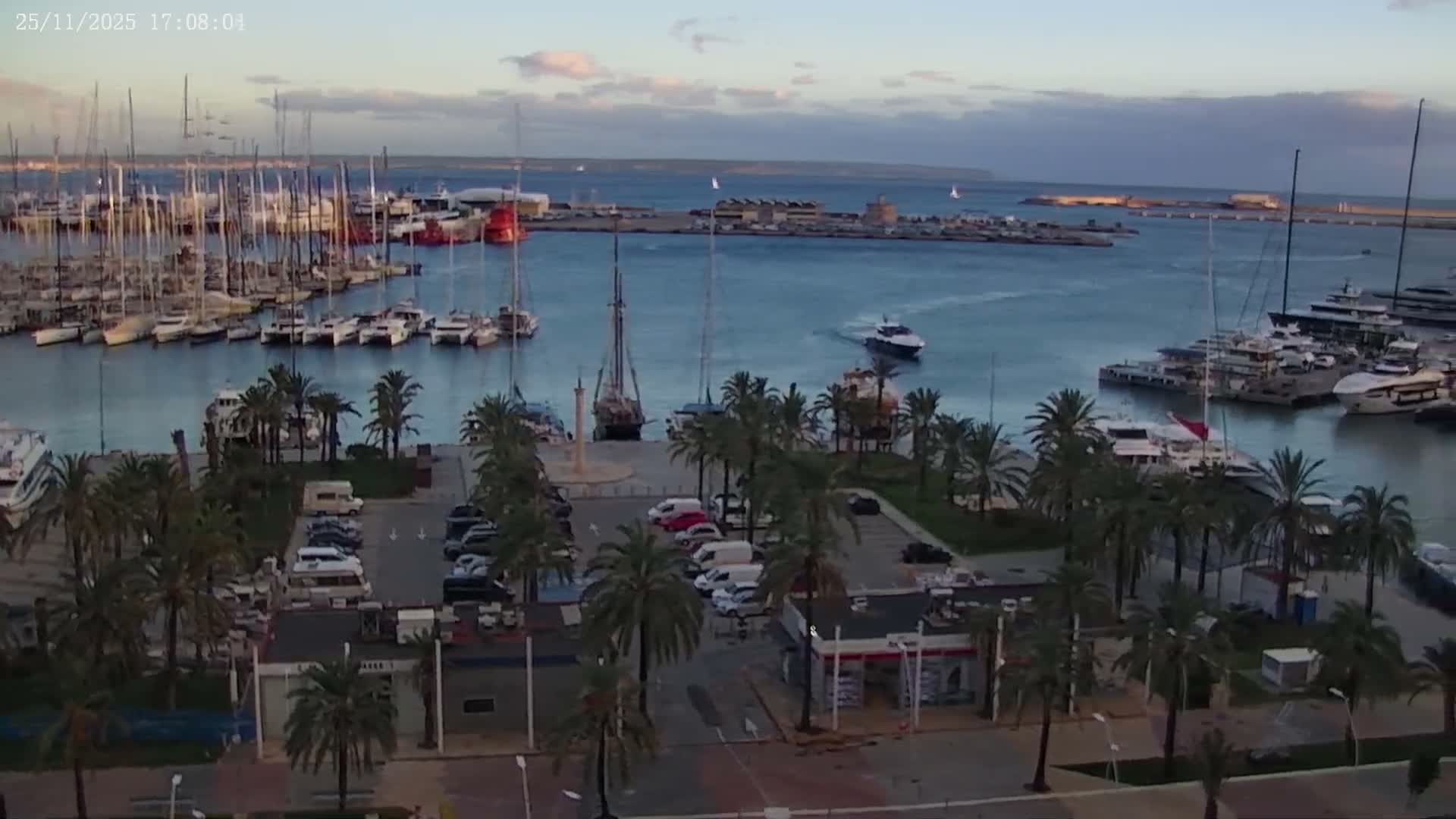 Palma de Mallorca, Paseo Maritimo (Av. de Gabriel Roca) & Marina Port de Mallorca Live Cam -Son Armadams, Ponent Discrict, Palma de Mallorca, Balearic Island, Spain