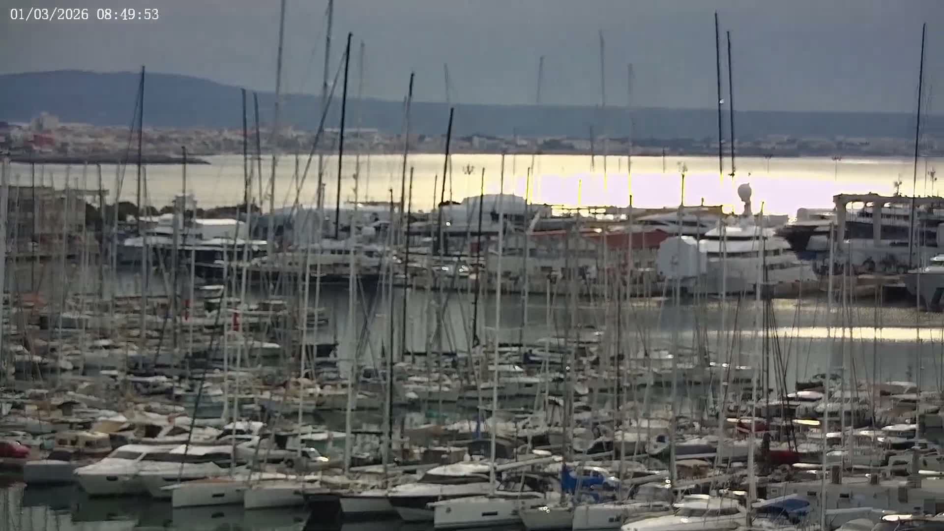 Palma de Mallorca, Paseo Maritimo (Av. de Gabriel Roca) & Marina Port de Mallorca Live Cam -Son Armadams, Ponent Discrict, Palma de Mallorca, Balearic Island, Spain