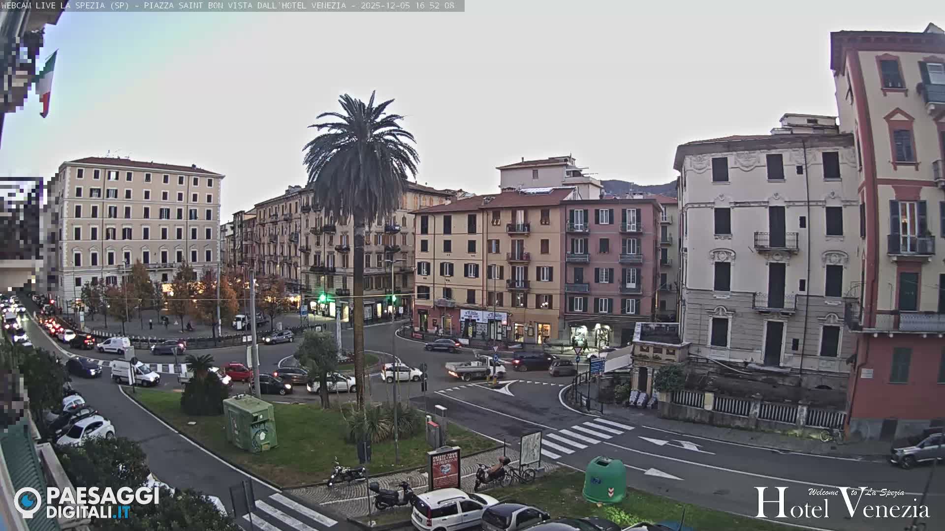 La Spezia Piazza Saint Bon Square Live Cam - Liguria, Italy