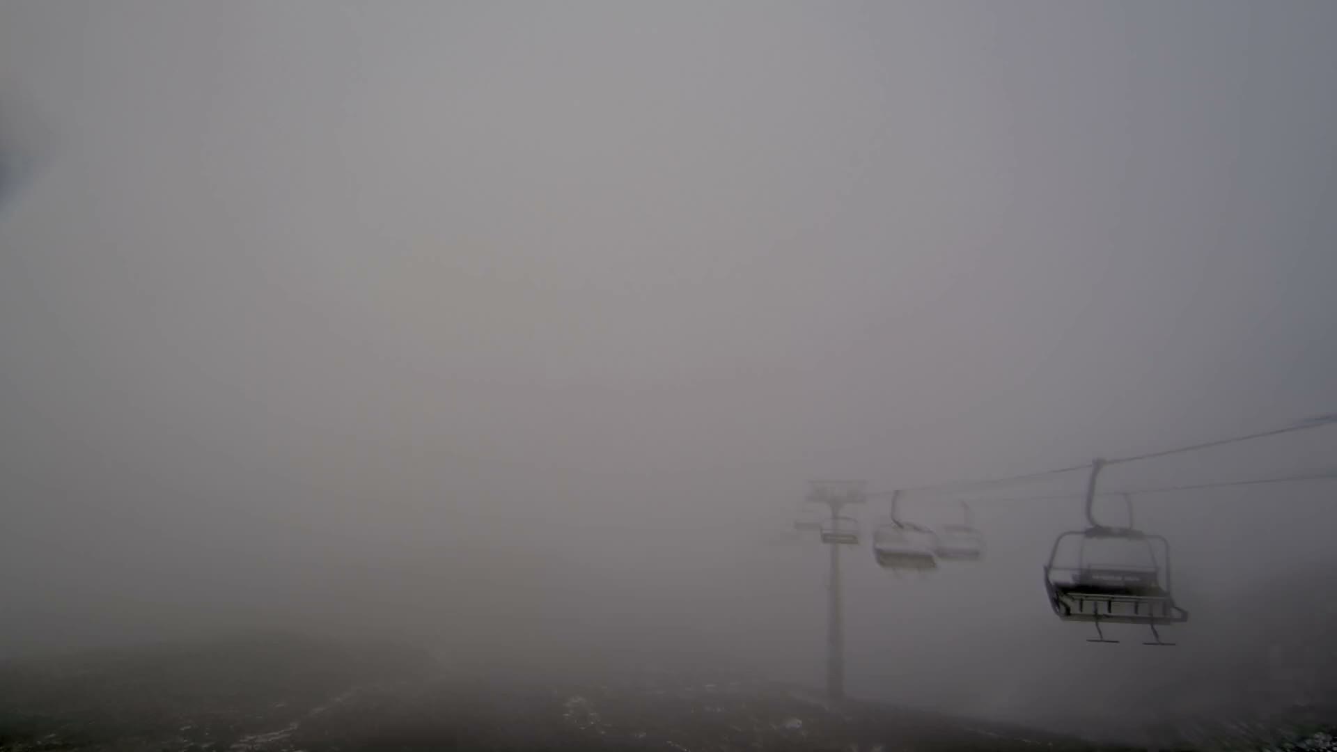 Arette La Pierre-Saint-Martin Summit Ski Slope & France - Spain Border Live Cam - Arette, Pyrenees-Atlantiques, Nouvelle-Aquitaine, France