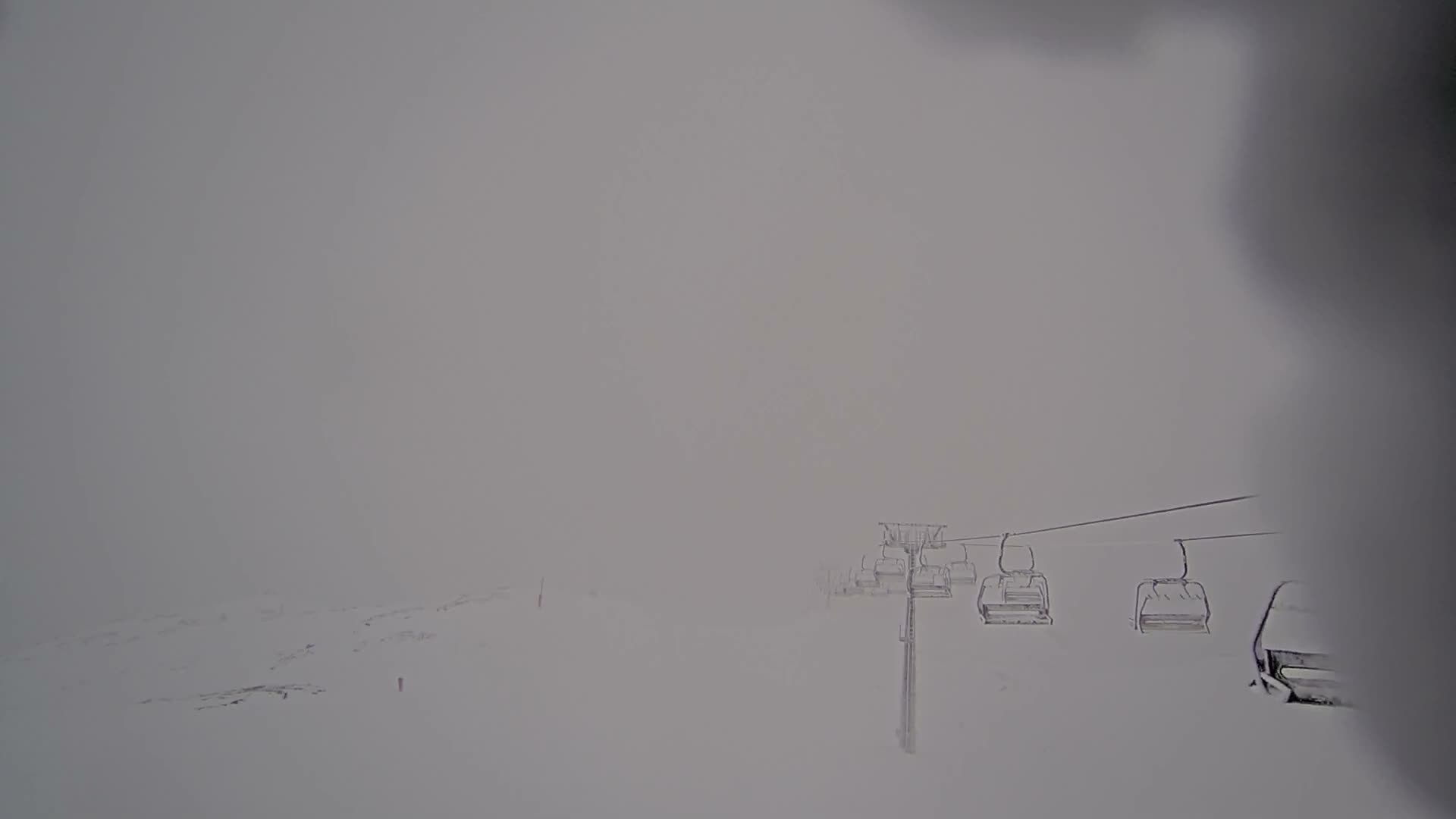 Arette La Pierre-Saint-Martin Summit Ski Slope & France - Spain Border Live Cam - Arette, Pyrenees-Atlantiques, Nouvelle-Aquitaine, France