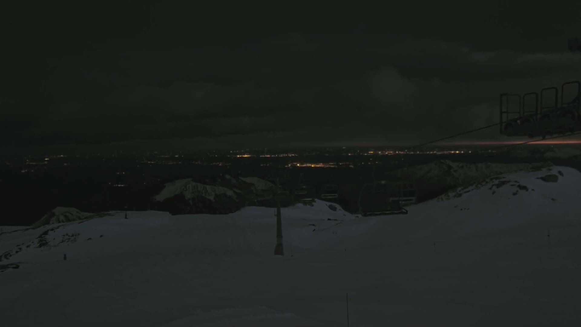 Arette La Pierre-Saint-Martin Summit Ski Slope & France - Spain Border Live Cam - Arette, Pyrenees-Atlantiques, Nouvelle-Aquitaine, France