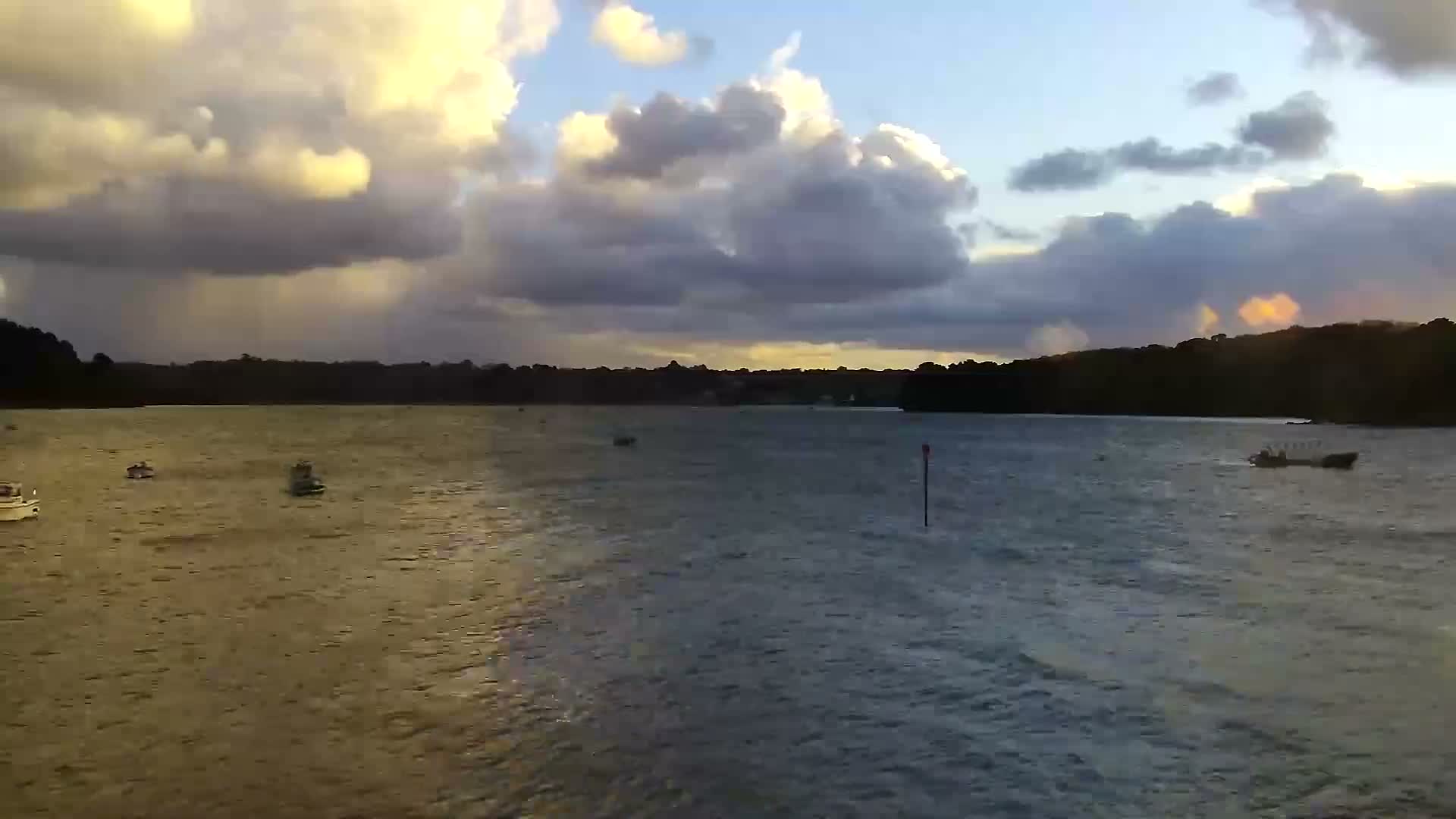 Plougasnou, Anse du Diben Cove Live Cam - Le Diben, Plougasnou, Morlaix, Finistere, Bretagne, France