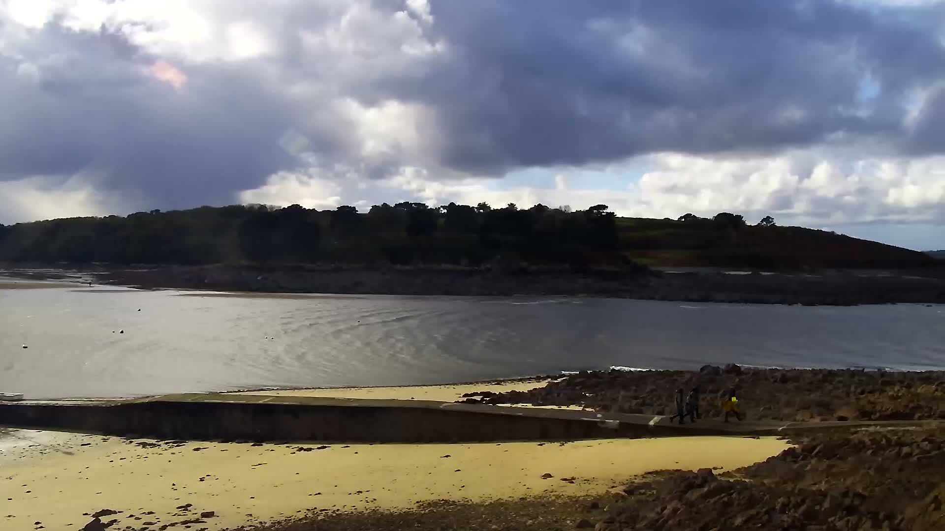 Plougasnou, Anse du Diben Cove Live Cam - Le Diben, Plougasnou, Morlaix, Finistere, Bretagne, France