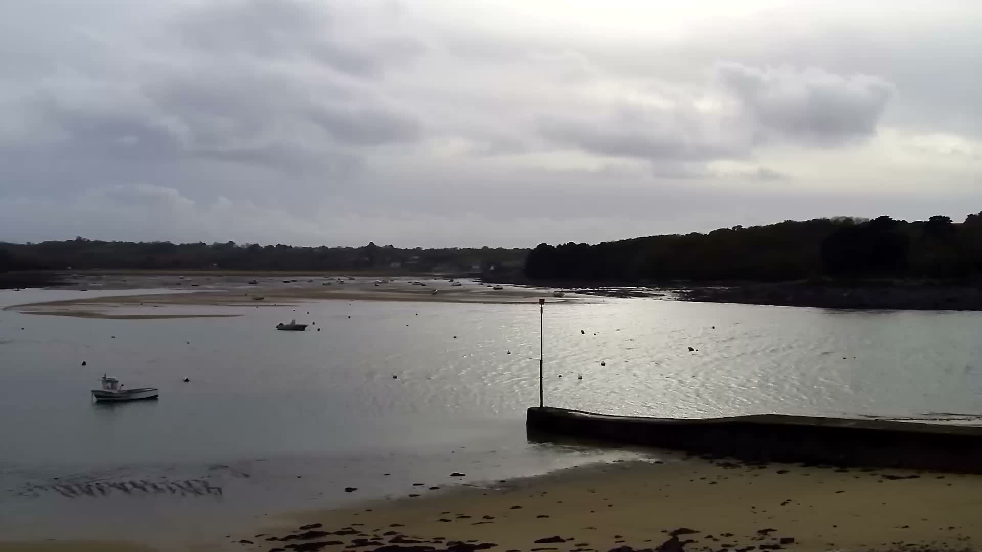 Plougasnou, Anse du Diben Cove Live Cam - Le Diben, Plougasnou, Morlaix, Finistere, Bretagne, France