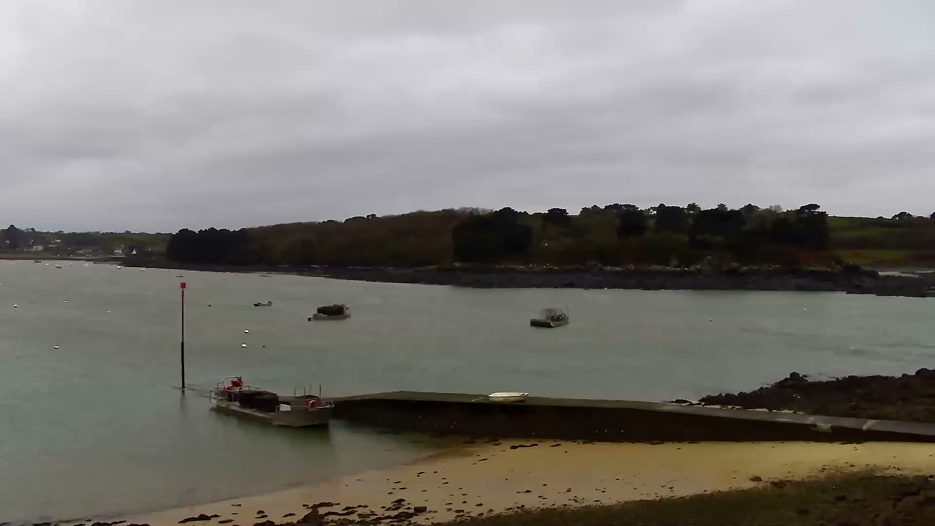 Plougasnou, Anse du Diben Cove Live Cam - Le Diben, Plougasnou, Morlaix, Finistere, Bretagne, France