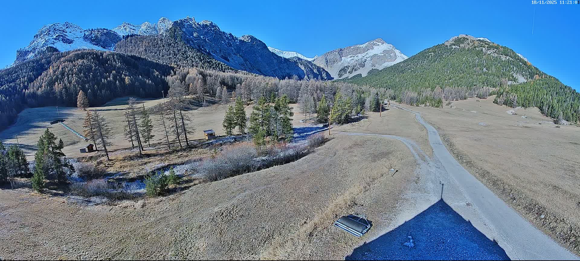 Arvieux Cross-Country Ski Center ( Foyer de ski de fond Arvieux) Live Cam - Brunissard, Arvieux, Briancon, Hautes-Alpes, Provence-Alpes-Cote d’Azur, France
