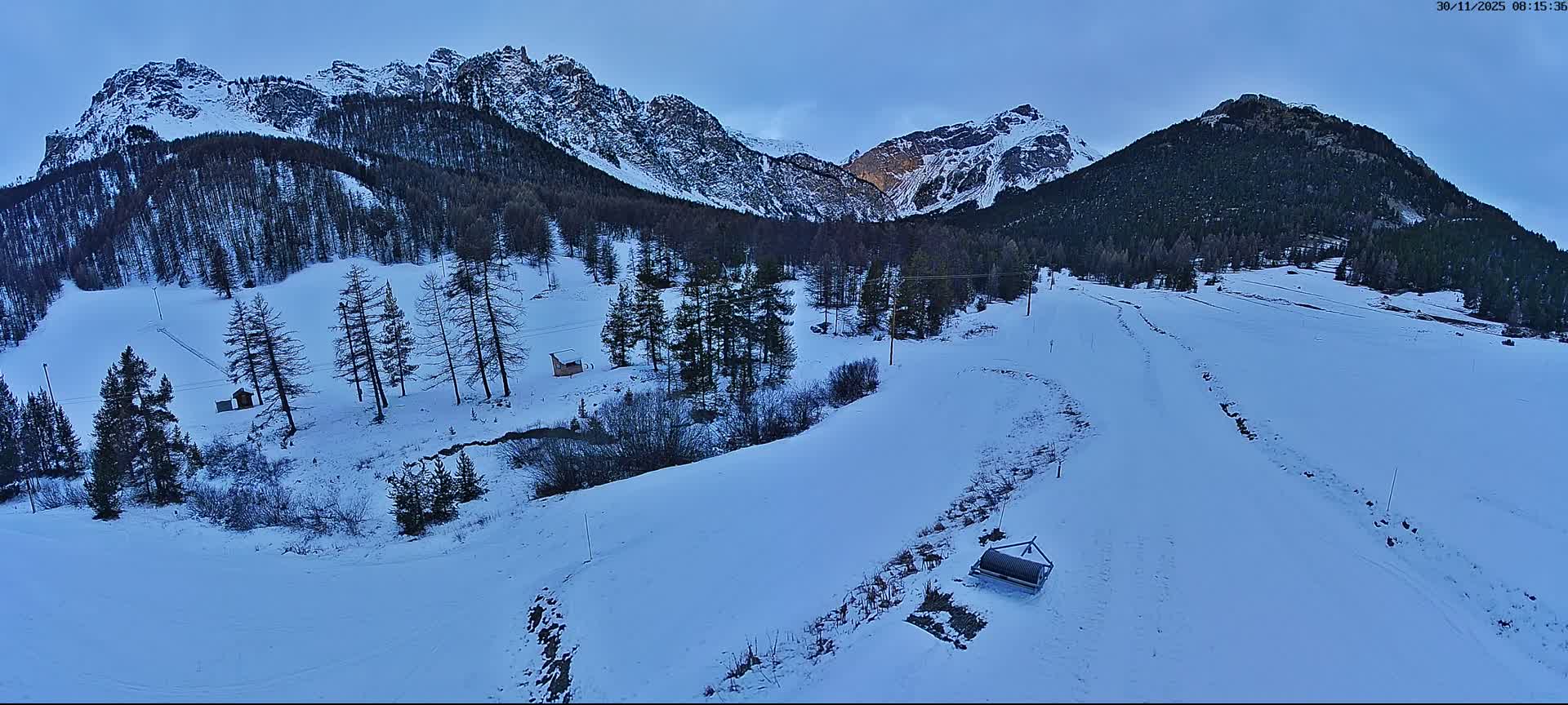 Arvieux Cross-Country Ski Center ( Foyer de ski de fond Arvieux) Live Cam - Brunissard, Arvieux, Briancon, Hautes-Alpes, Provence-Alpes-Cote d’Azur, France