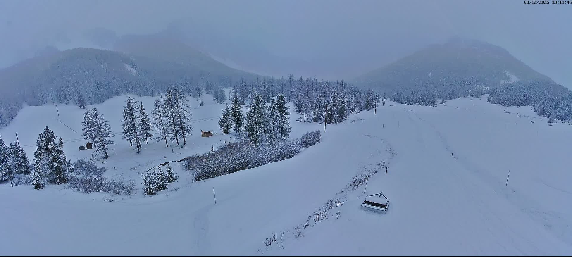 Arvieux Cross-Country Ski Center ( Foyer de ski de fond Arvieux) Live Cam - Brunissard, Arvieux, Briancon, Hautes-Alpes, Provence-Alpes-Cote d’Azur, France
