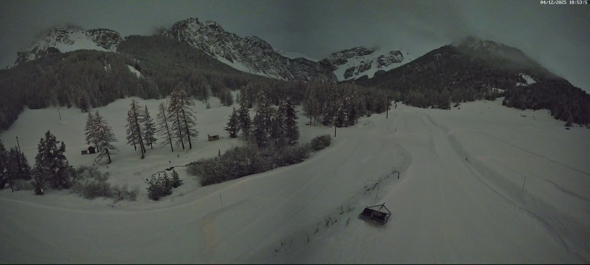 Arvieux Cross-Country Ski Center ( Foyer de ski de fond Arvieux) Live Cam - Brunissard, Arvieux, Briancon, Hautes-Alpes, Provence-Alpes-Cote d’Azur, France