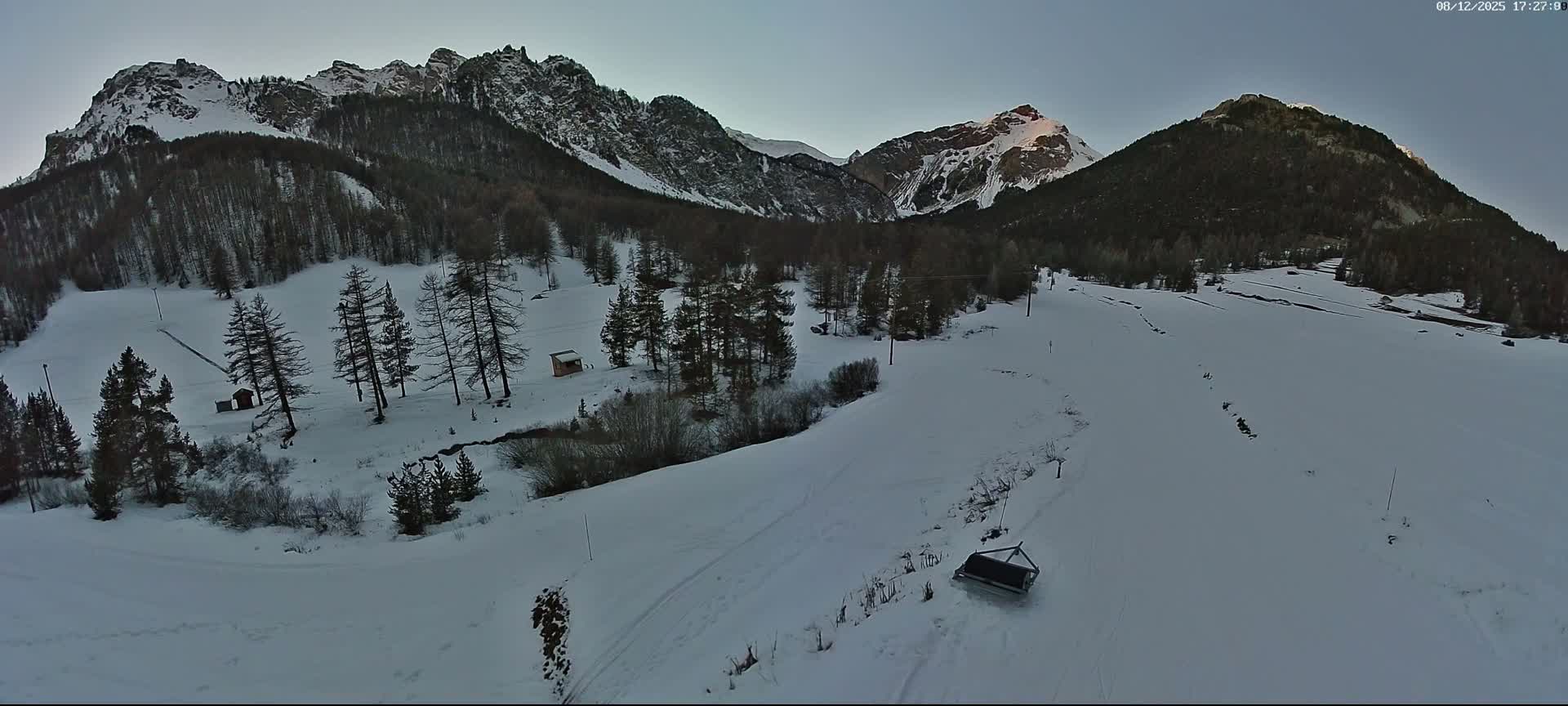 Arvieux Cross-Country Ski Center ( Foyer de ski de fond Arvieux) Live Cam - Brunissard, Arvieux, Briancon, Hautes-Alpes, Provence-Alpes-Cote d’Azur, France