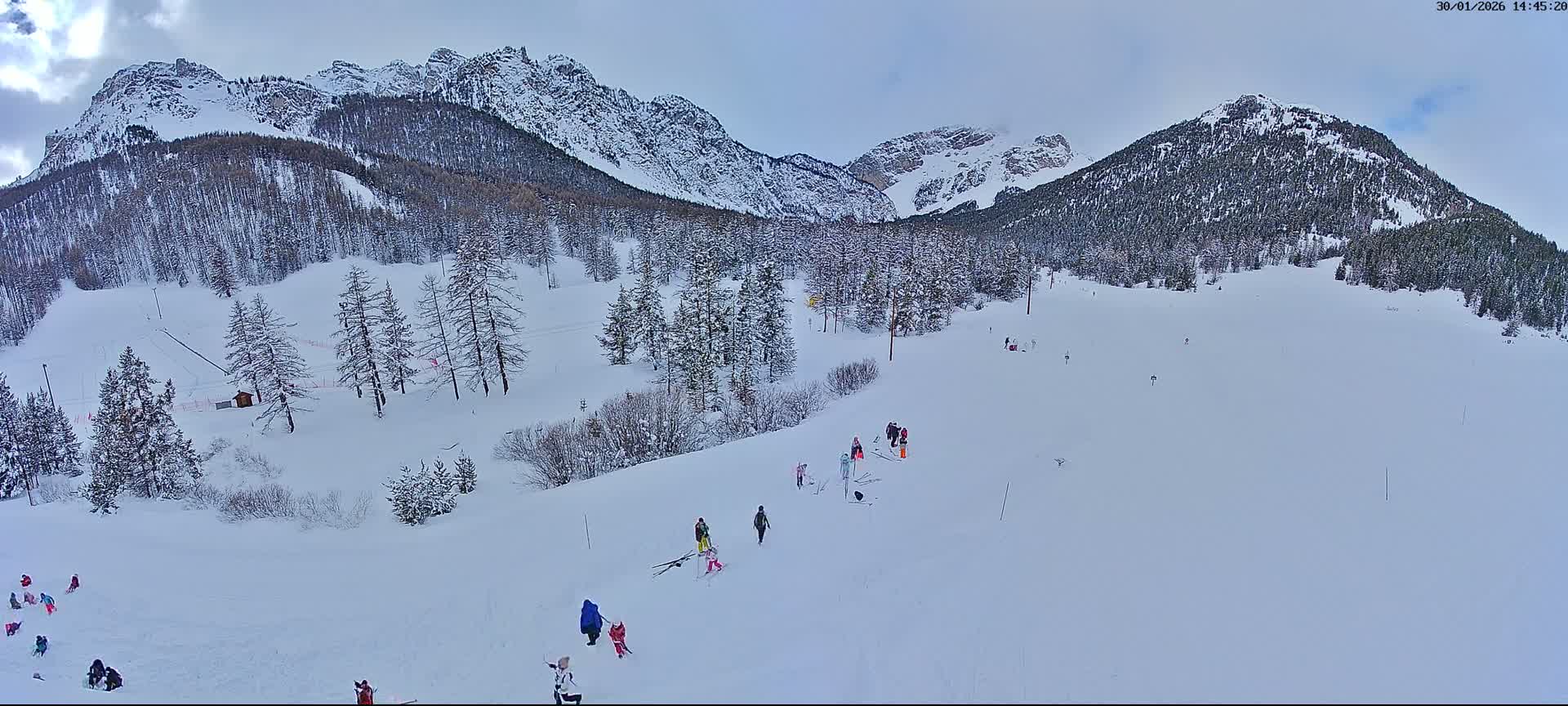 Arvieux Cross-Country Ski Center ( Foyer de ski de fond Arvieux) Live Cam - Brunissard, Arvieux, Briancon, Hautes-Alpes, Provence-Alpes-Cote d’Azur, France