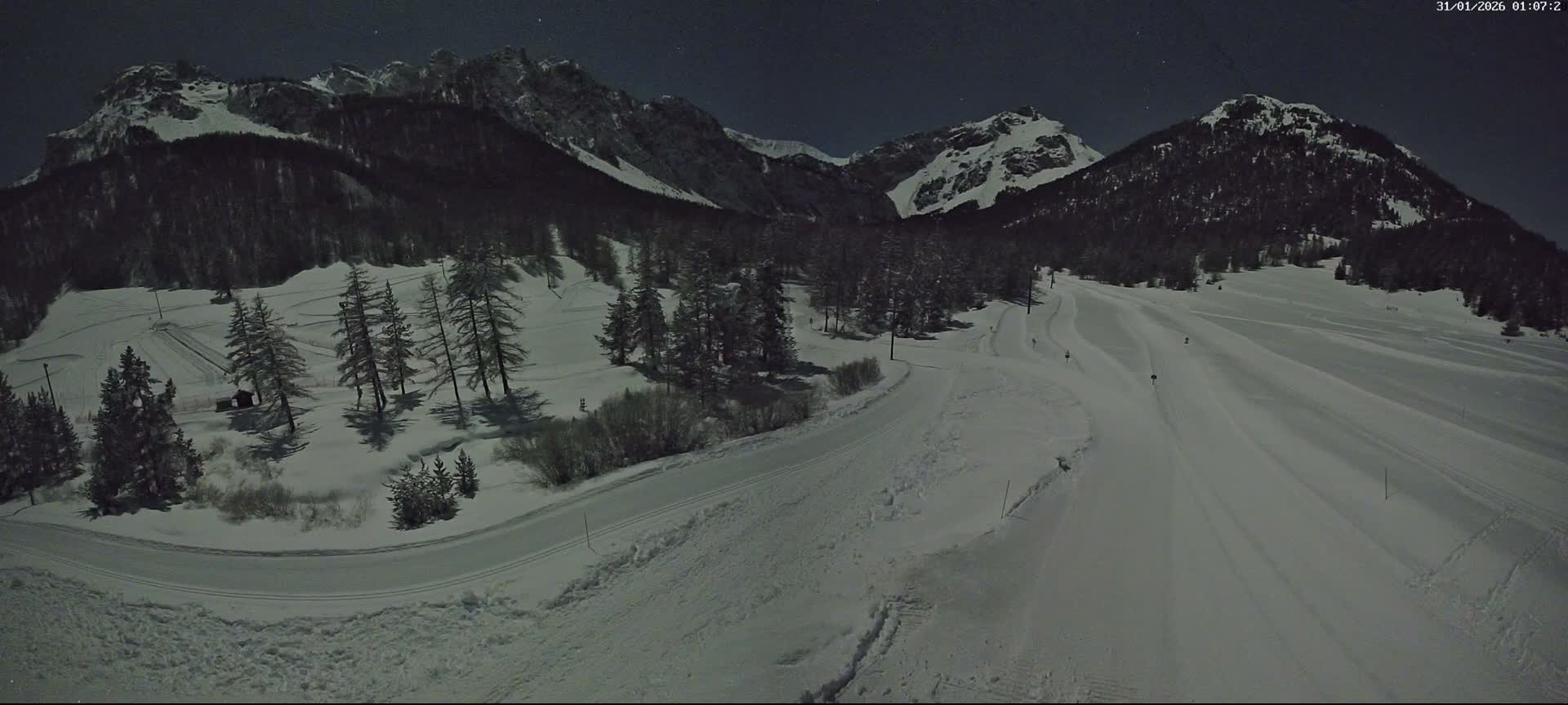 Arvieux Cross-Country Ski Center ( Foyer de ski de fond Arvieux) Live Cam - Brunissard, Arvieux, Briancon, Hautes-Alpes, Provence-Alpes-Cote d’Azur, France