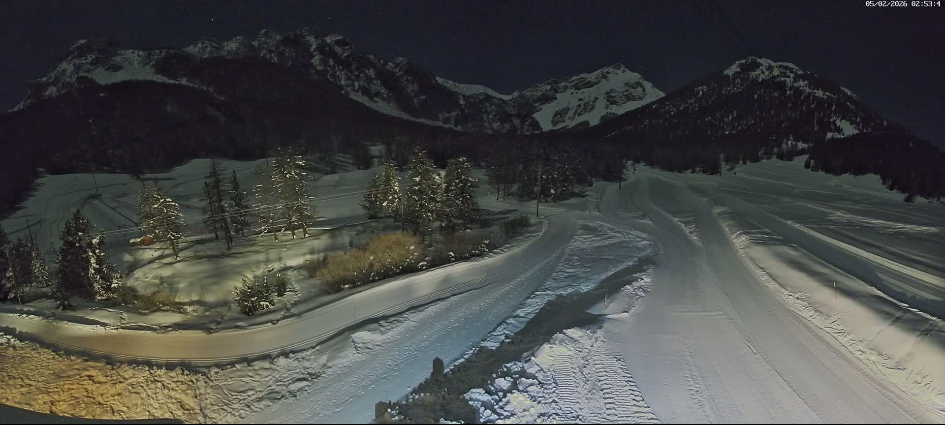 Arvieux Cross-Country Ski Center ( Foyer de ski de fond Arvieux) Live Cam - Brunissard, Arvieux, Briancon, Hautes-Alpes, Provence-Alpes-Cote d’Azur, France