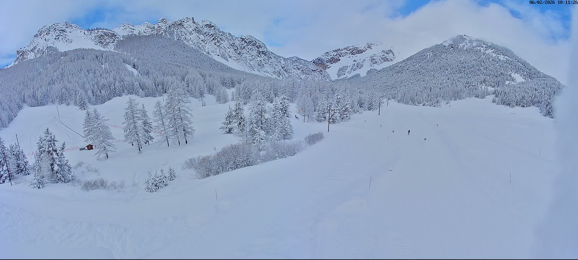 Arvieux Cross-Country Ski Center ( Foyer de ski de fond Arvieux) Live Cam - Brunissard, Arvieux, Briancon, Hautes-Alpes, Provence-Alpes-Cote d’Azur, France