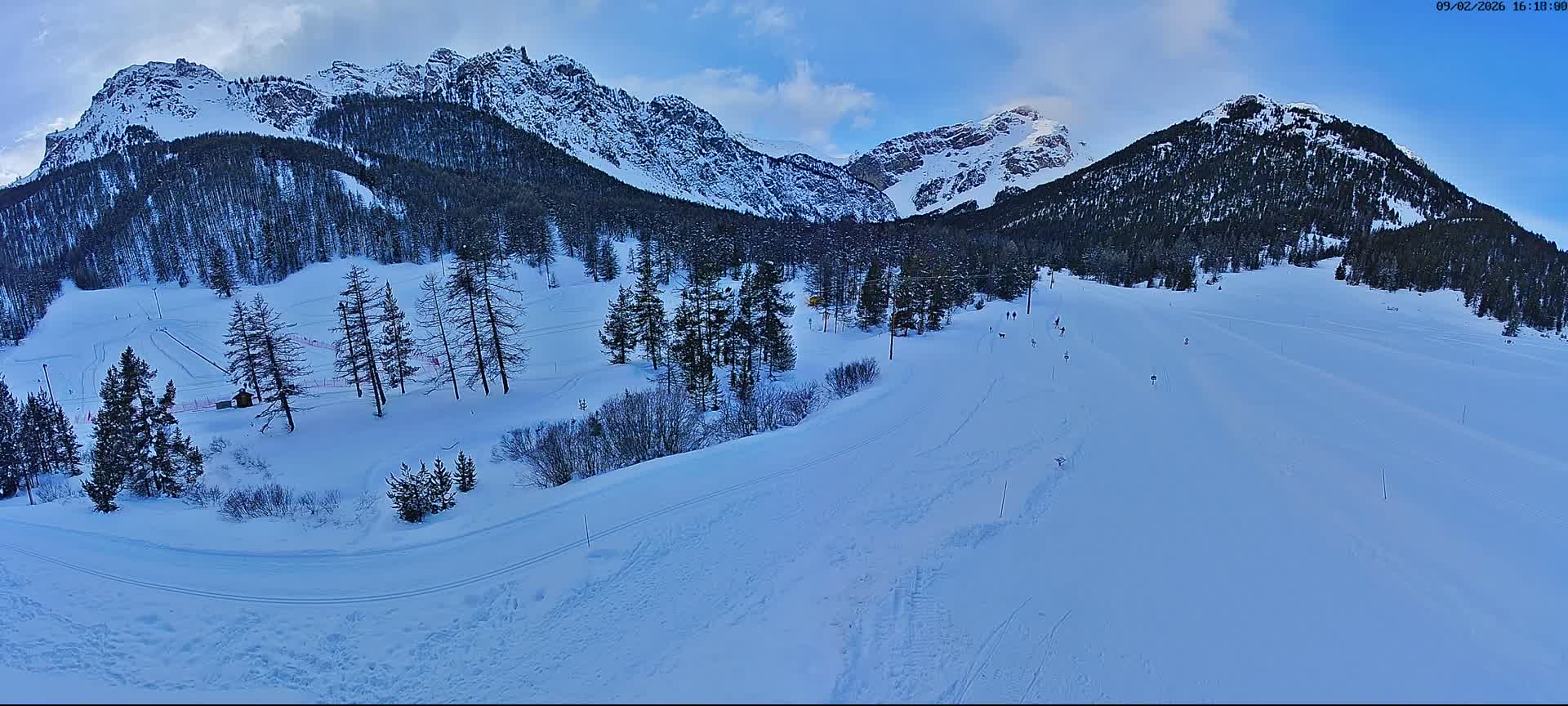 Arvieux Cross-Country Ski Center ( Foyer de ski de fond Arvieux) Live Cam - Brunissard, Arvieux, Briancon, Hautes-Alpes, Provence-Alpes-Cote d’Azur, France