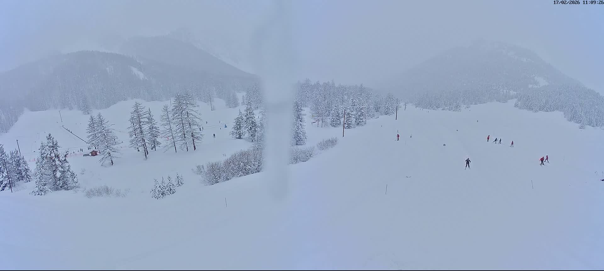 Arvieux Cross-Country Ski Center ( Foyer de ski de fond Arvieux) Live Cam - Brunissard, Arvieux, Briancon, Hautes-Alpes, Provence-Alpes-Cote d’Azur, France