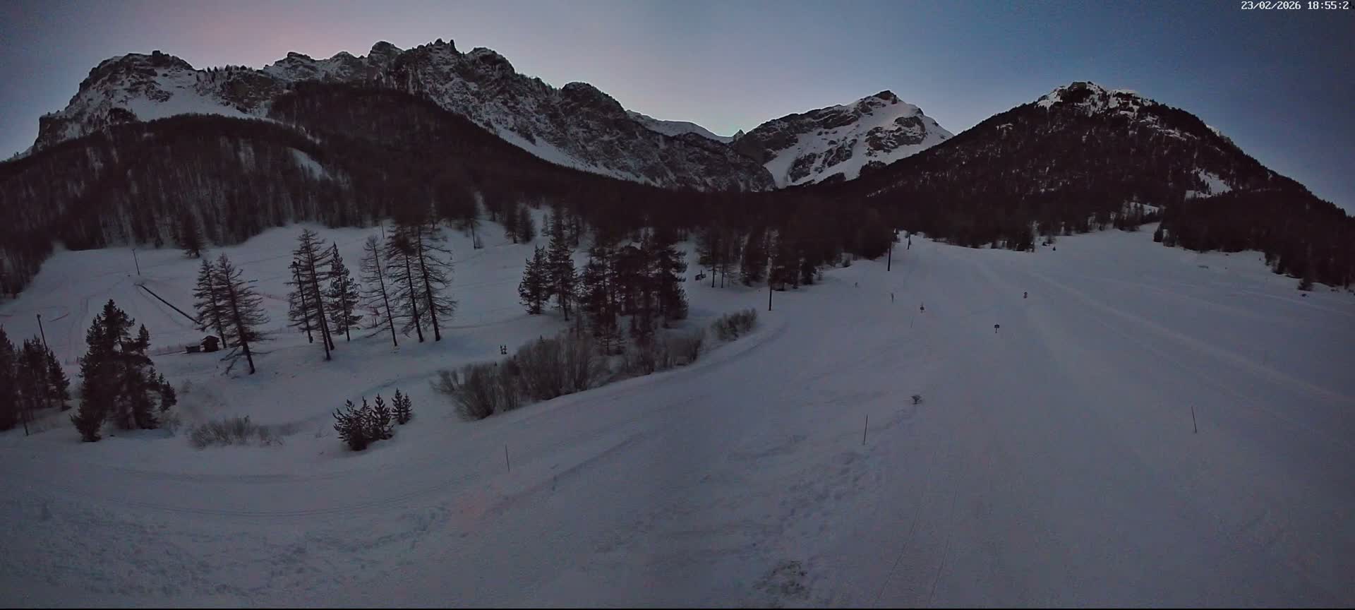 Arvieux Cross-Country Ski Center ( Foyer de ski de fond Arvieux) Live Cam - Brunissard, Arvieux, Briancon, Hautes-Alpes, Provence-Alpes-Cote d’Azur, France