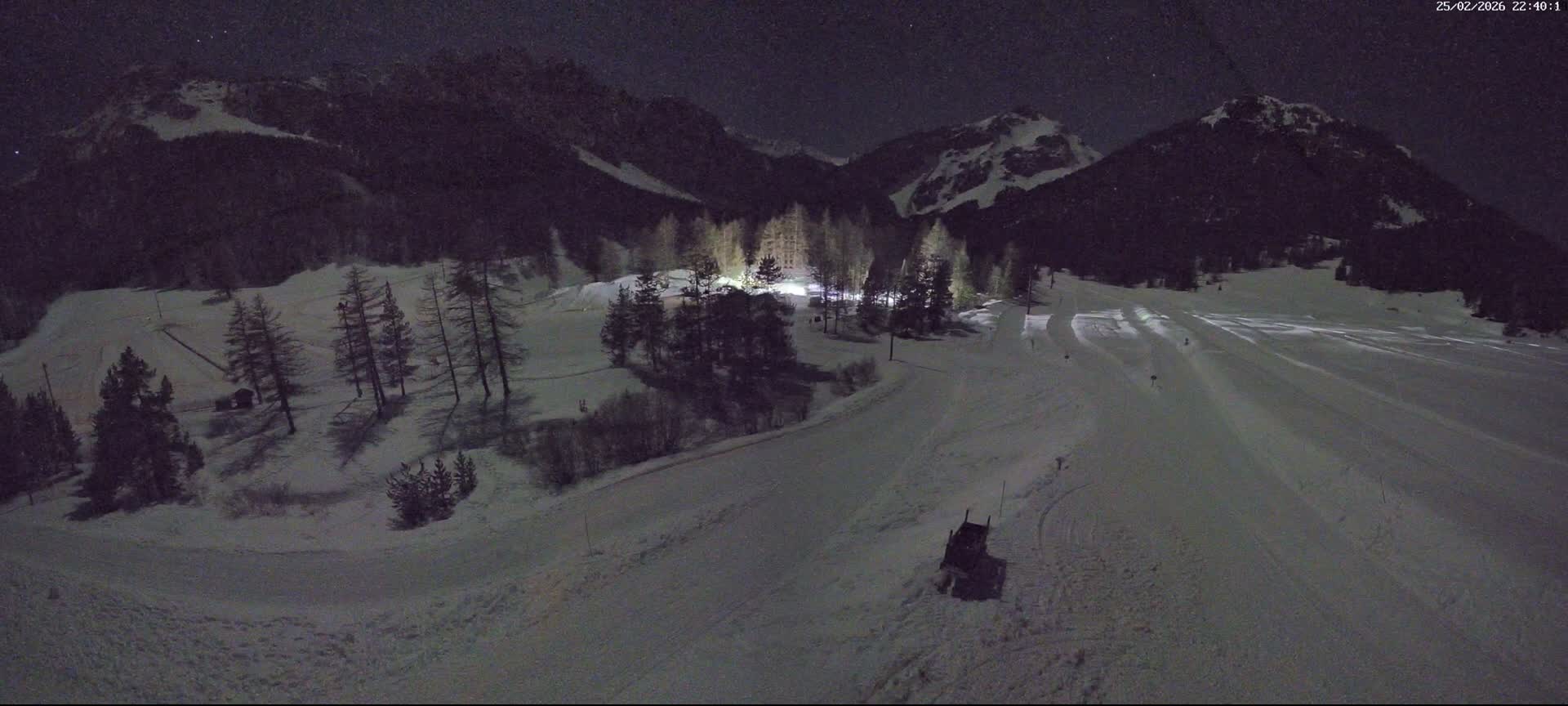 Arvieux Cross-Country Ski Center ( Foyer de ski de fond Arvieux) Live Cam - Brunissard, Arvieux, Briancon, Hautes-Alpes, Provence-Alpes-Cote d’Azur, France
