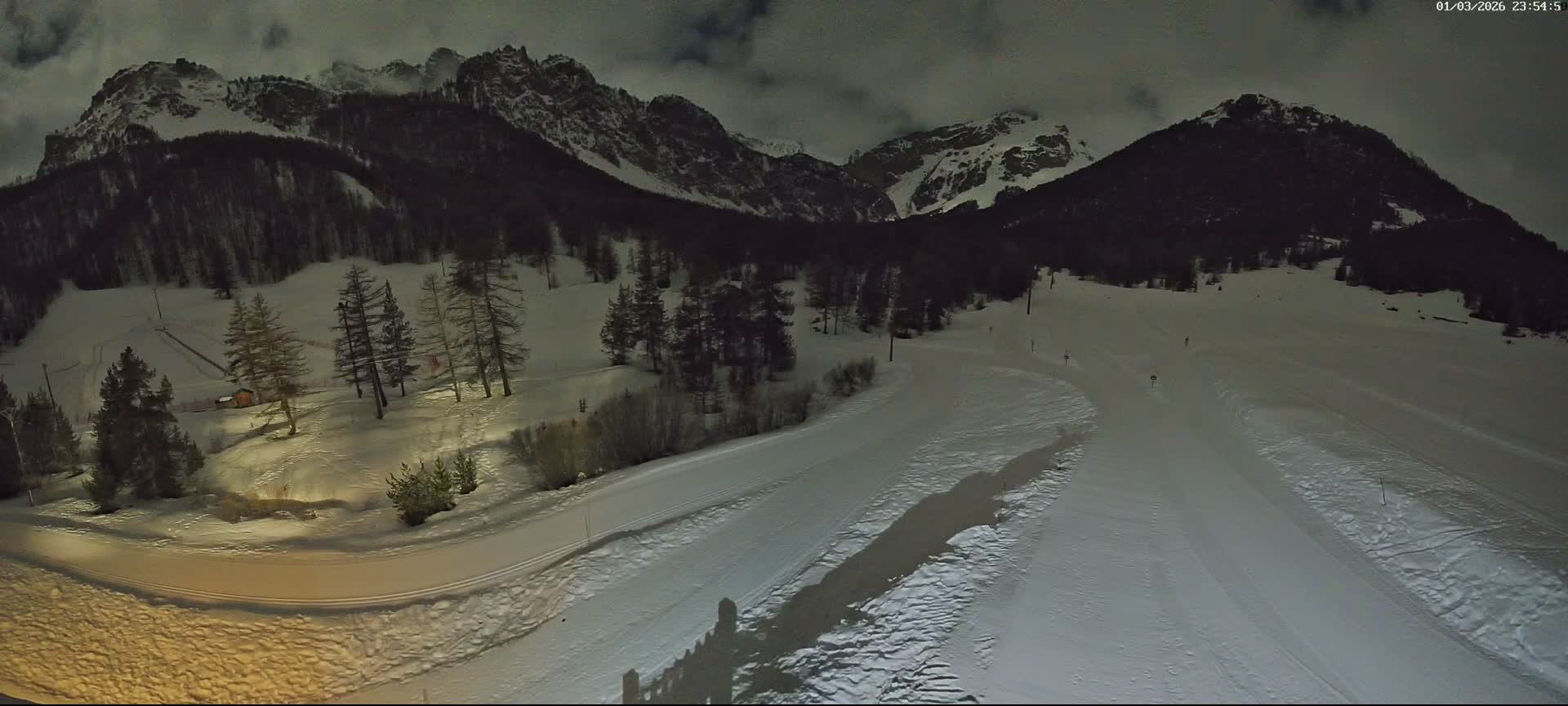 Arvieux Cross-Country Ski Center ( Foyer de ski de fond Arvieux) Live Cam - Brunissard, Arvieux, Briancon, Hautes-Alpes, Provence-Alpes-Cote d’Azur, France
