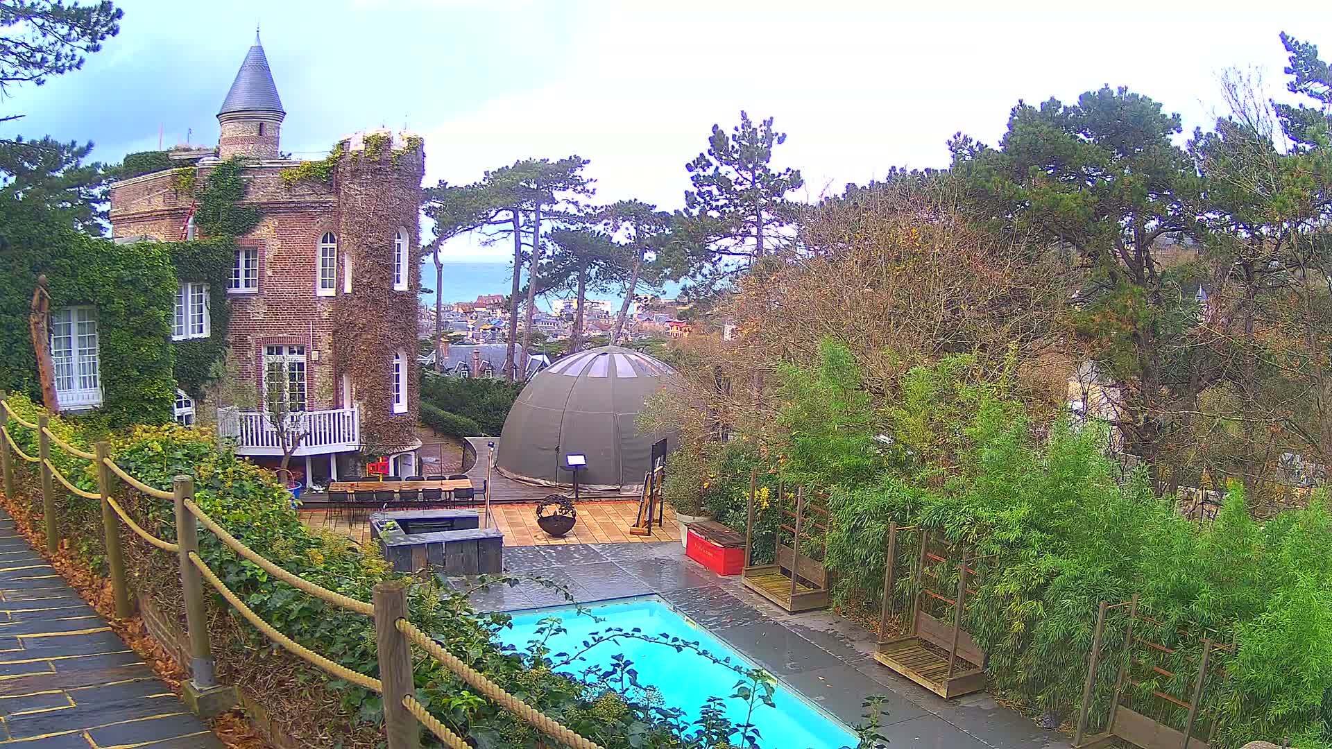 Etretat Commune Silhouette from  Le Domaine Saint-Clair Live Cam - Etretat, Le Havre, Seine-Maritime, Normandie, France