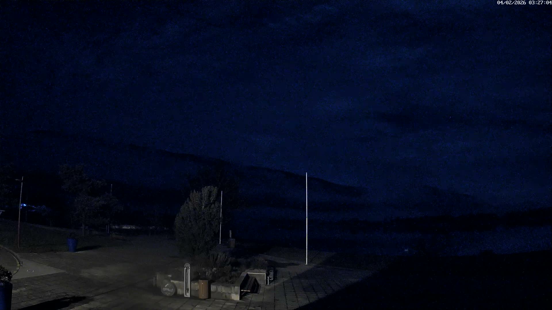 Montalieu-Vercieu, Vallée Bleue Base de Loisirs Leisure Park & Le Rhone River View Live Cam - Montalieu, Montalieu-Vercieu, La Tour-du-Pin, Isère, Auvergne-Rhône-Alpes, France