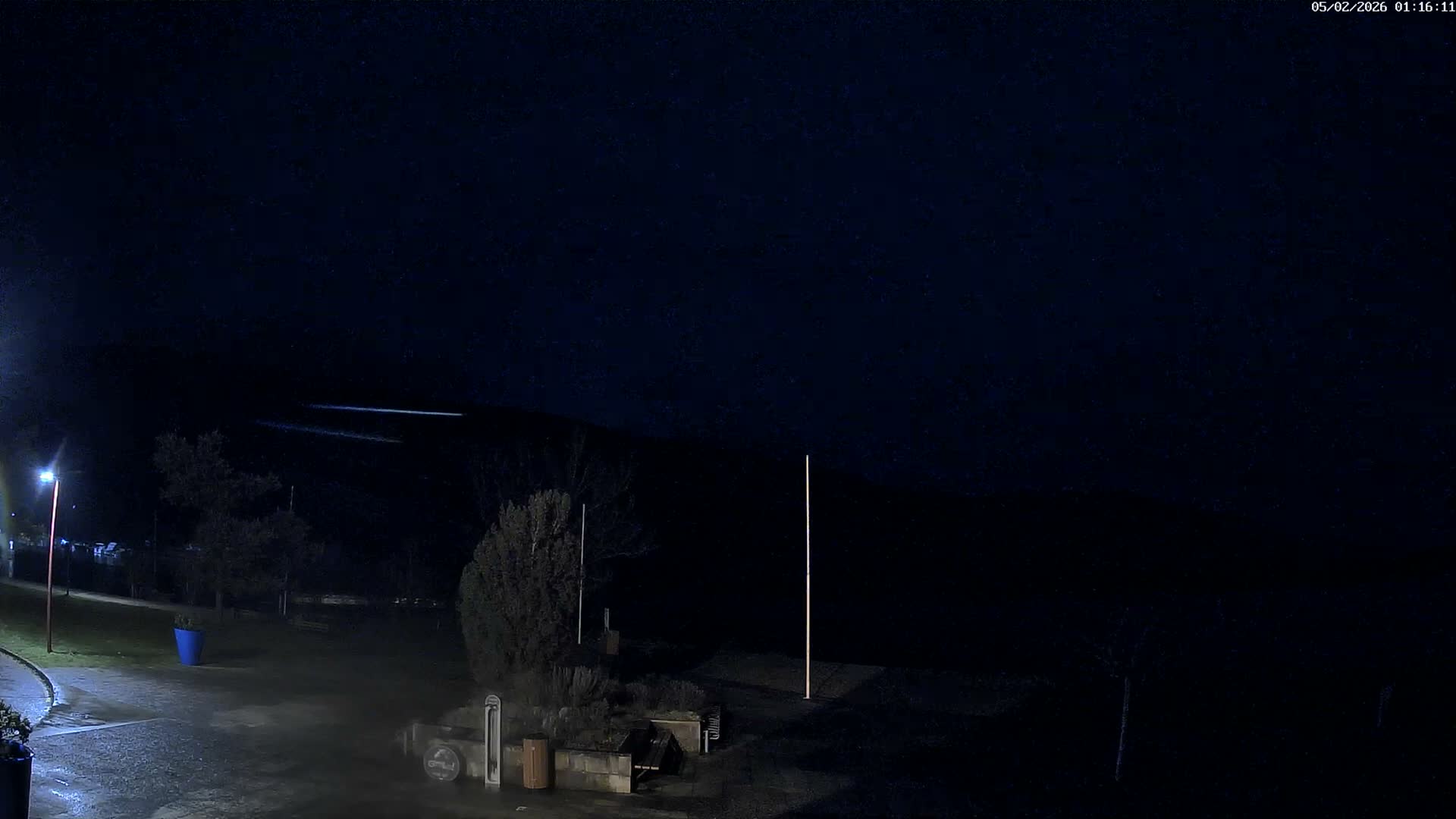 Montalieu-Vercieu, Vallée Bleue Base de Loisirs Leisure Park & Le Rhone River View Live Cam - Montalieu, Montalieu-Vercieu, La Tour-du-Pin, Isère, Auvergne-Rhône-Alpes, France