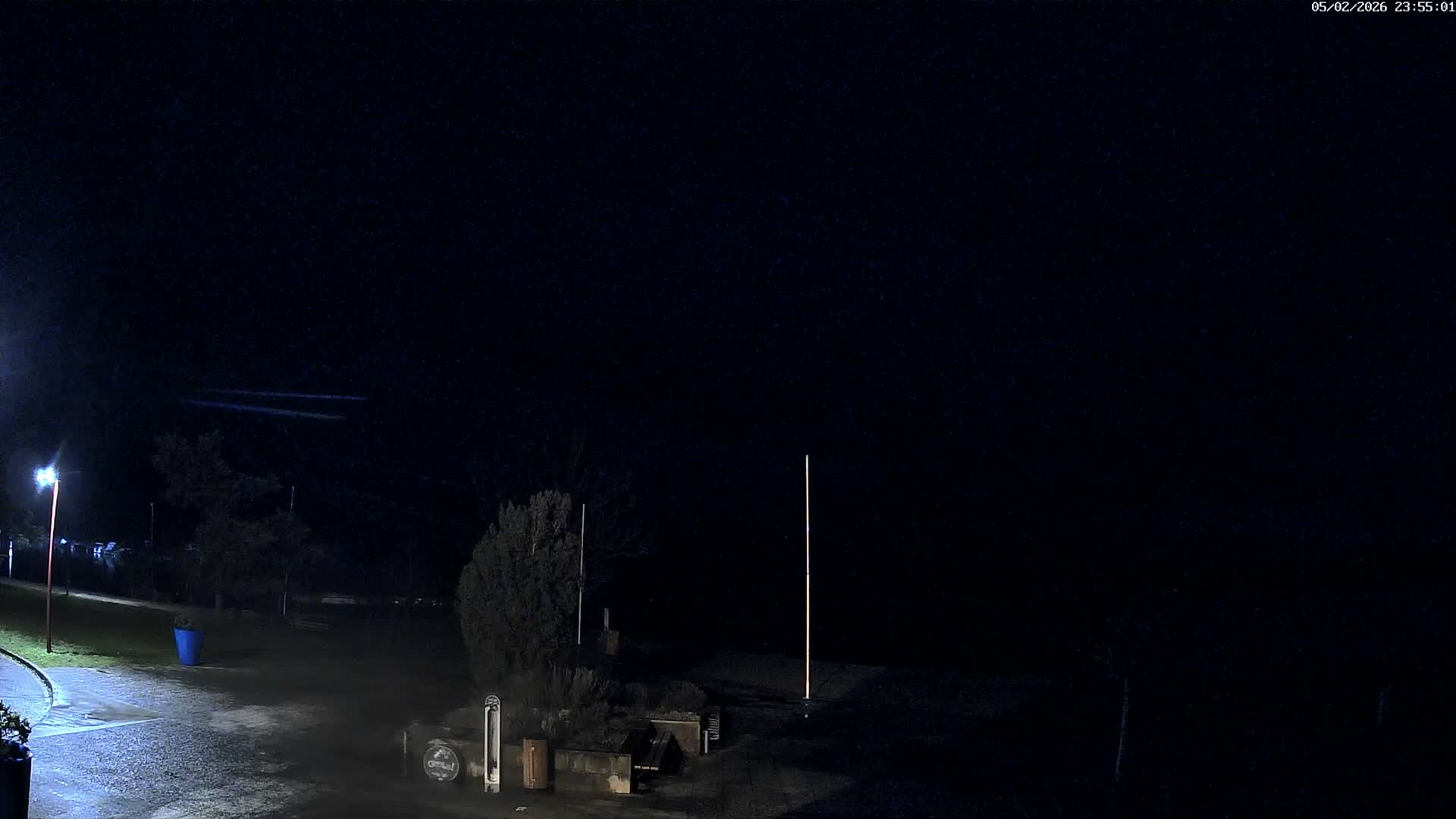 Montalieu-Vercieu, Vallée Bleue Base de Loisirs Leisure Park & Le Rhone River View Live Cam - Montalieu, Montalieu-Vercieu, La Tour-du-Pin, Isère, Auvergne-Rhône-Alpes, France