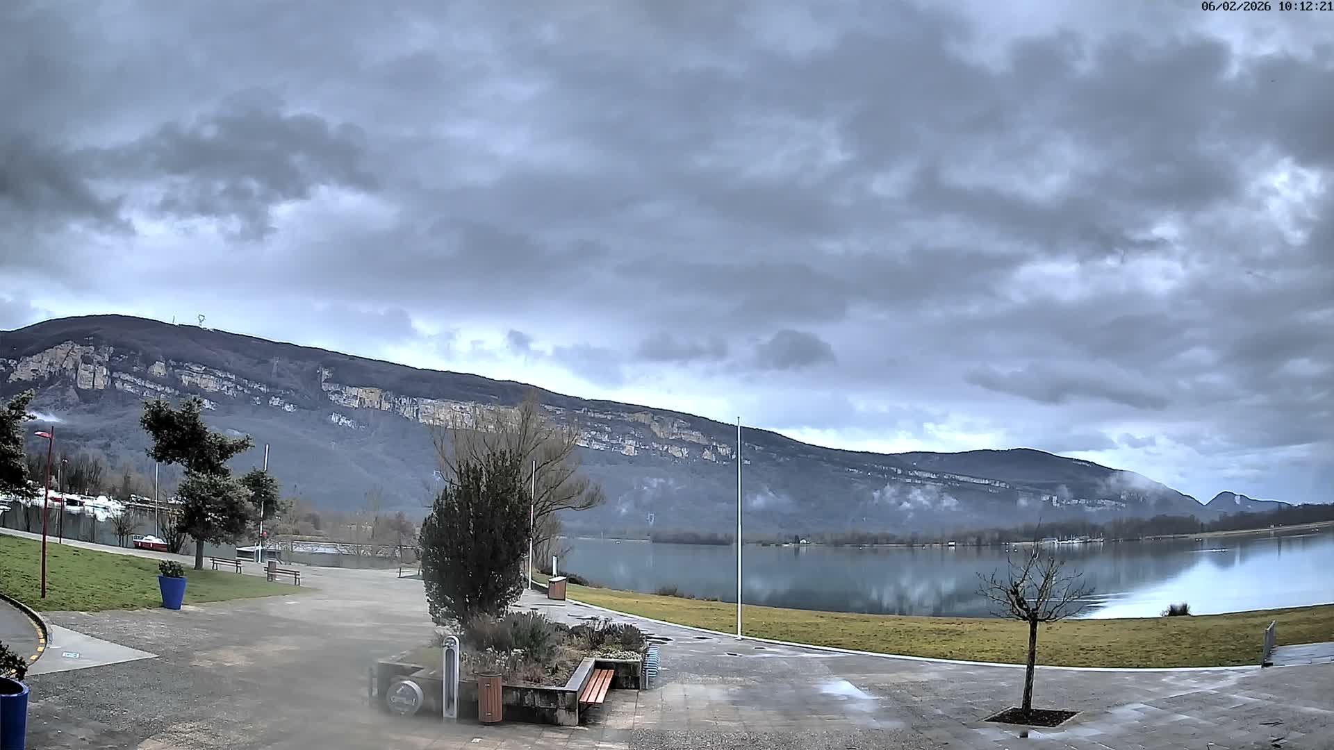 Montalieu-Vercieu, Vallée Bleue Base de Loisirs Leisure Park & Le Rhone River View Live Cam - Montalieu, Montalieu-Vercieu, La Tour-du-Pin, Isère, Auvergne-Rhône-Alpes, France