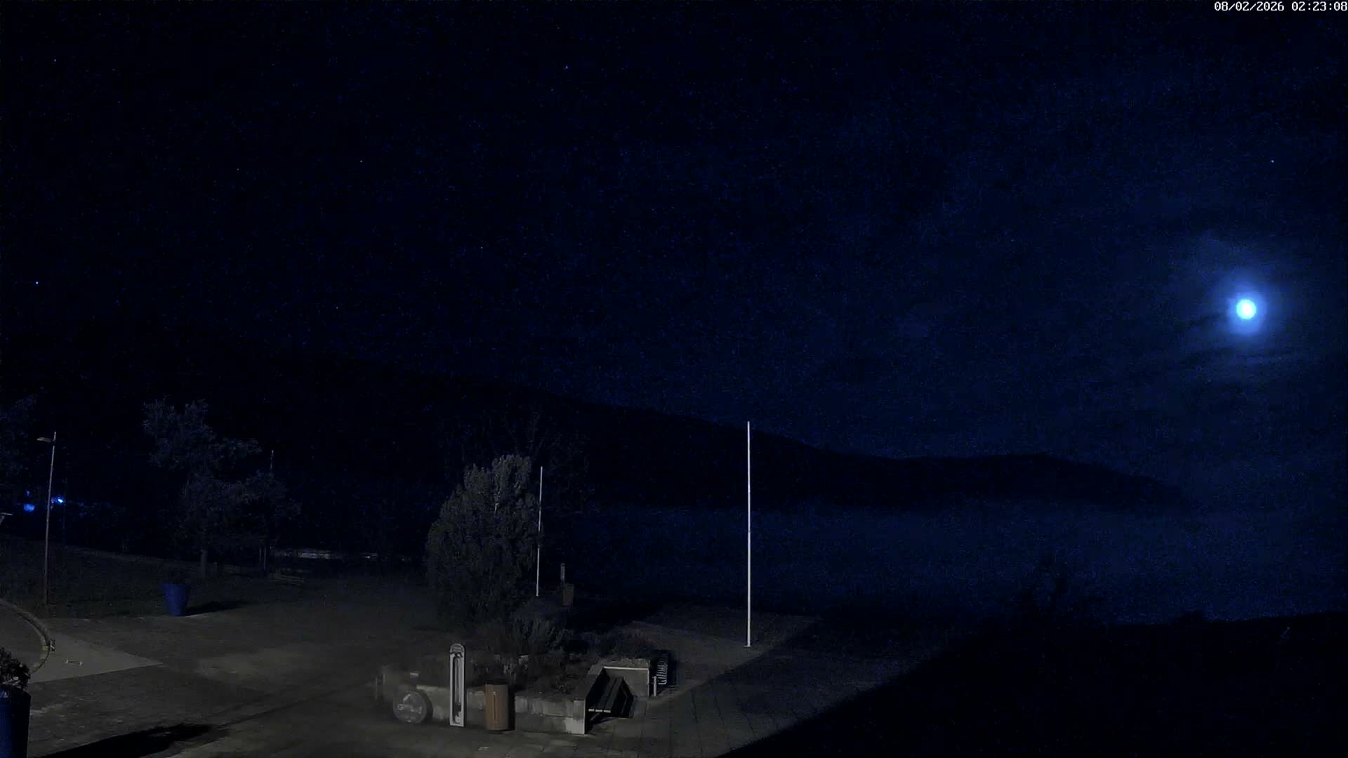 Montalieu-Vercieu, Vallée Bleue Base de Loisirs Leisure Park & Le Rhone River View Live Cam - Montalieu, Montalieu-Vercieu, La Tour-du-Pin, Isère, Auvergne-Rhône-Alpes, France
