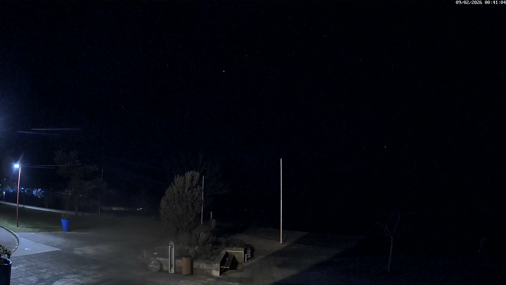 Montalieu-Vercieu, Vallée Bleue Base de Loisirs Leisure Park & Le Rhone River View Live Cam - Montalieu, Montalieu-Vercieu, La Tour-du-Pin, Isère, Auvergne-Rhône-Alpes, France