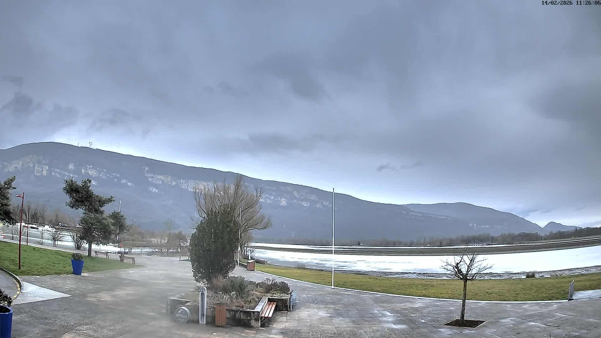 Montalieu-Vercieu, Vallée Bleue Base de Loisirs Leisure Park & Le Rhone River View Live Cam - Montalieu, Montalieu-Vercieu, La Tour-du-Pin, Isère, Auvergne-Rhône-Alpes, France