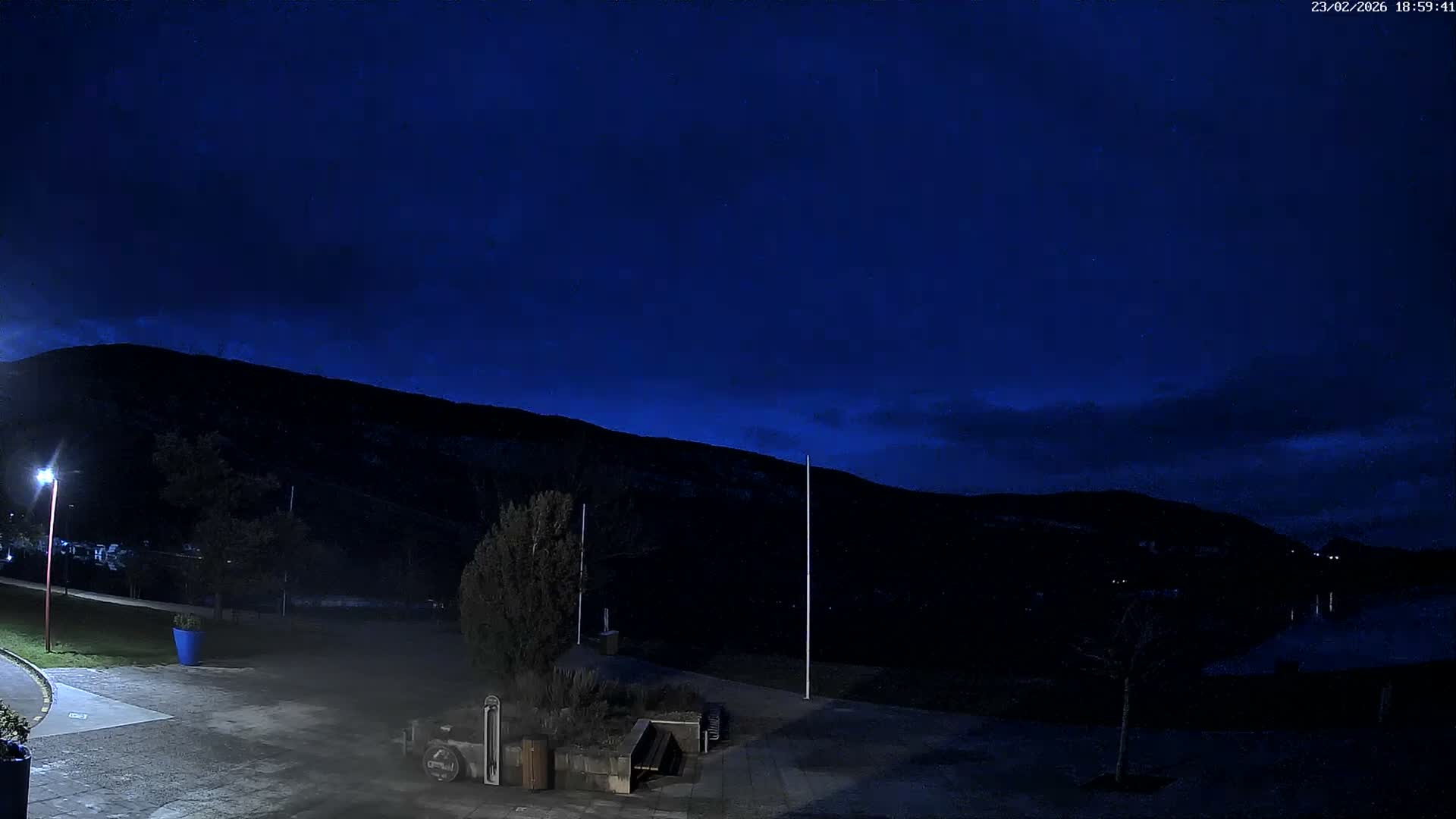 Montalieu-Vercieu, Vallée Bleue Base de Loisirs Leisure Park & Le Rhone River View Live Cam - Montalieu, Montalieu-Vercieu, La Tour-du-Pin, Isère, Auvergne-Rhône-Alpes, France
