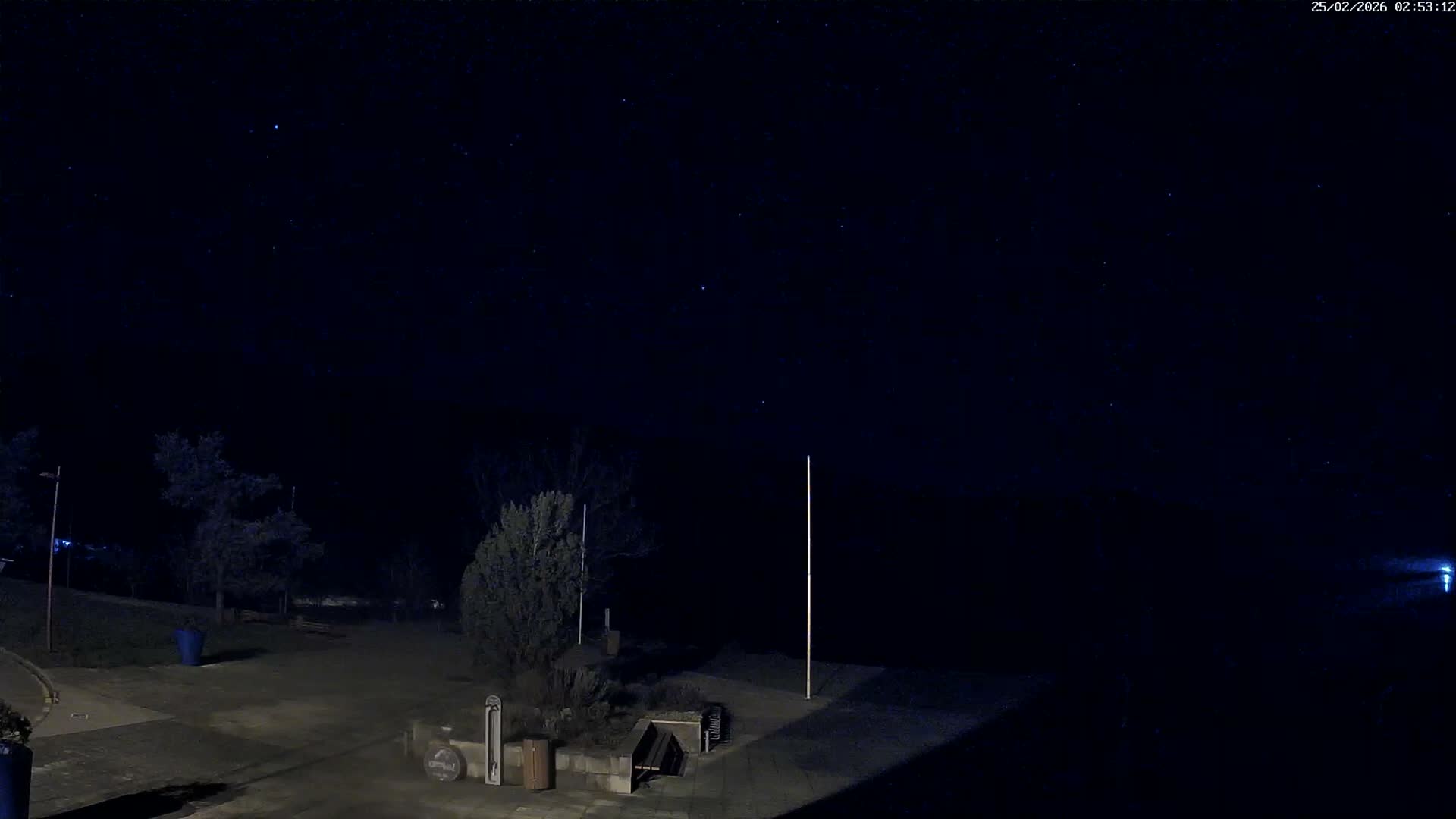 Montalieu-Vercieu, Vallée Bleue Base de Loisirs Leisure Park & Le Rhone River View Live Cam - Montalieu, Montalieu-Vercieu, La Tour-du-Pin, Isère, Auvergne-Rhône-Alpes, France