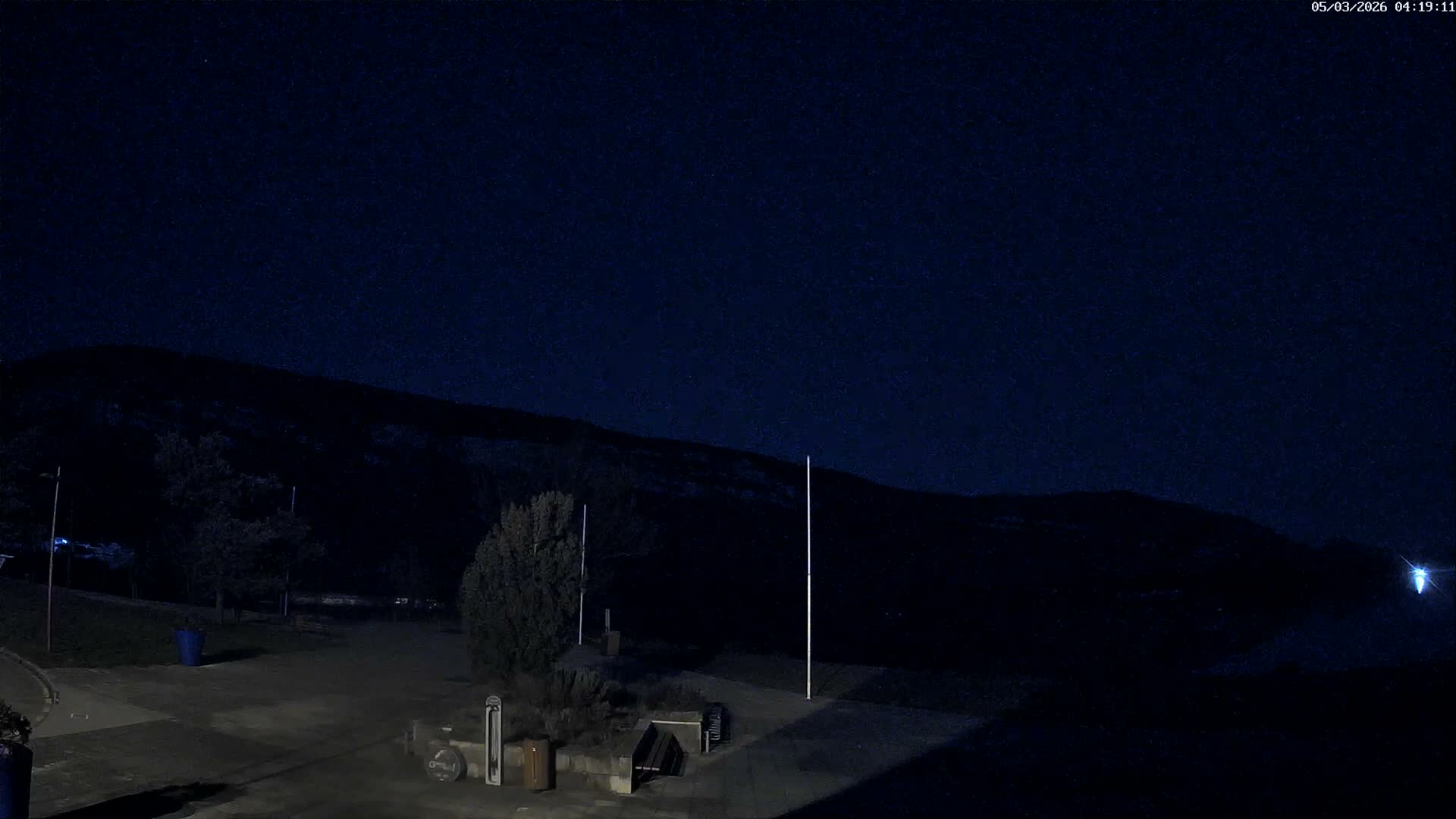 Montalieu-Vercieu, Vallée Bleue Base de Loisirs Leisure Park & Le Rhone River View Live Cam - Montalieu, Montalieu-Vercieu, La Tour-du-Pin, Isère, Auvergne-Rhône-Alpes, France