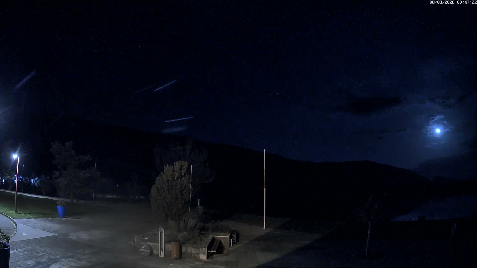Montalieu-Vercieu, Vallée Bleue Base de Loisirs Leisure Park & Le Rhone River View Live Cam - Montalieu, Montalieu-Vercieu, La Tour-du-Pin, Isère, Auvergne-Rhône-Alpes, France
