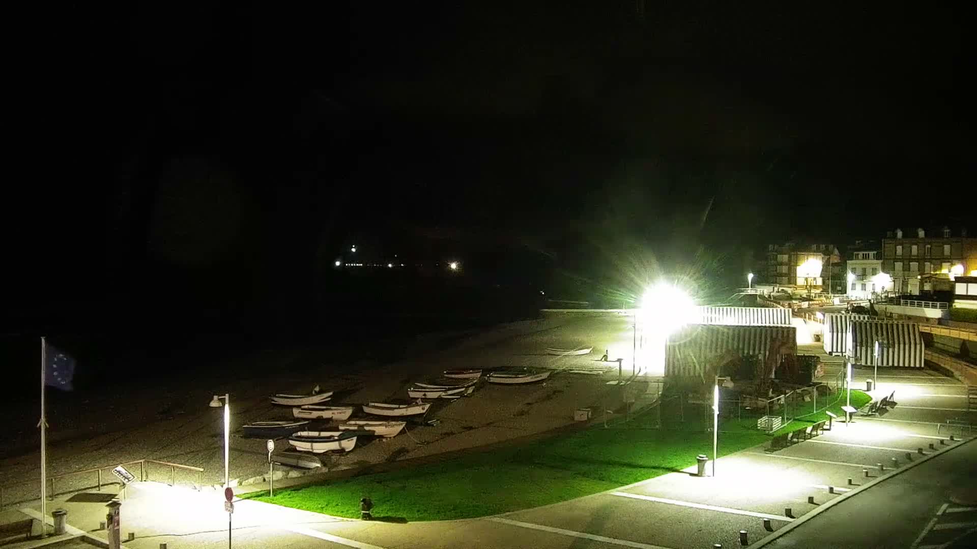 Yport Village & Plage Yport Beach Live Cam - Yport, Le Havre, Seine-Maritime, Normandie, France
