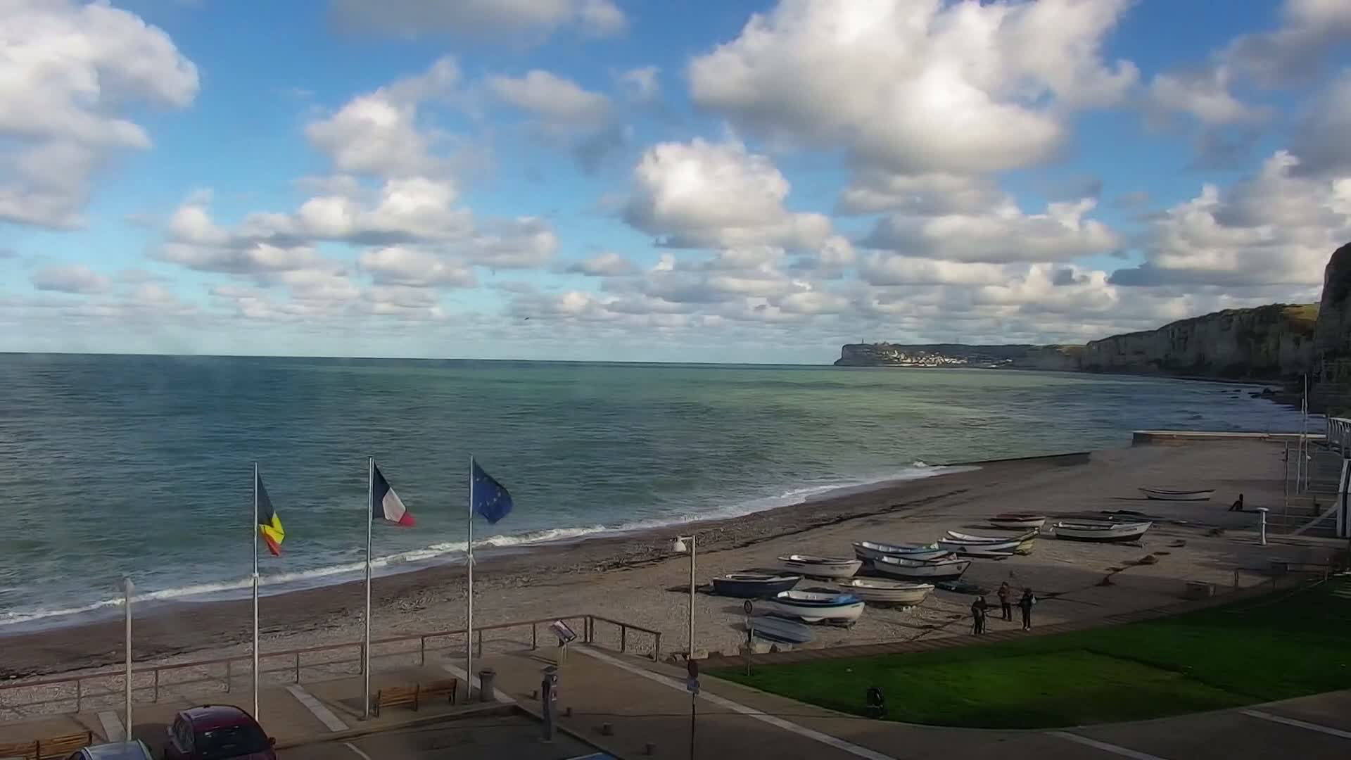 Yport Village & Plage Yport Beach Live Cam - Yport, Le Havre, Seine-Maritime, Normandie, France