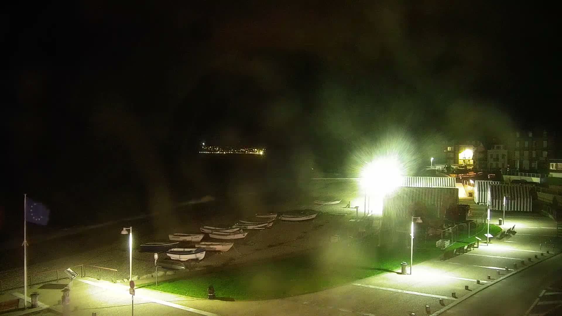 Yport Village & Plage Yport Beach Live Cam - Yport, Le Havre, Seine-Maritime, Normandie, France