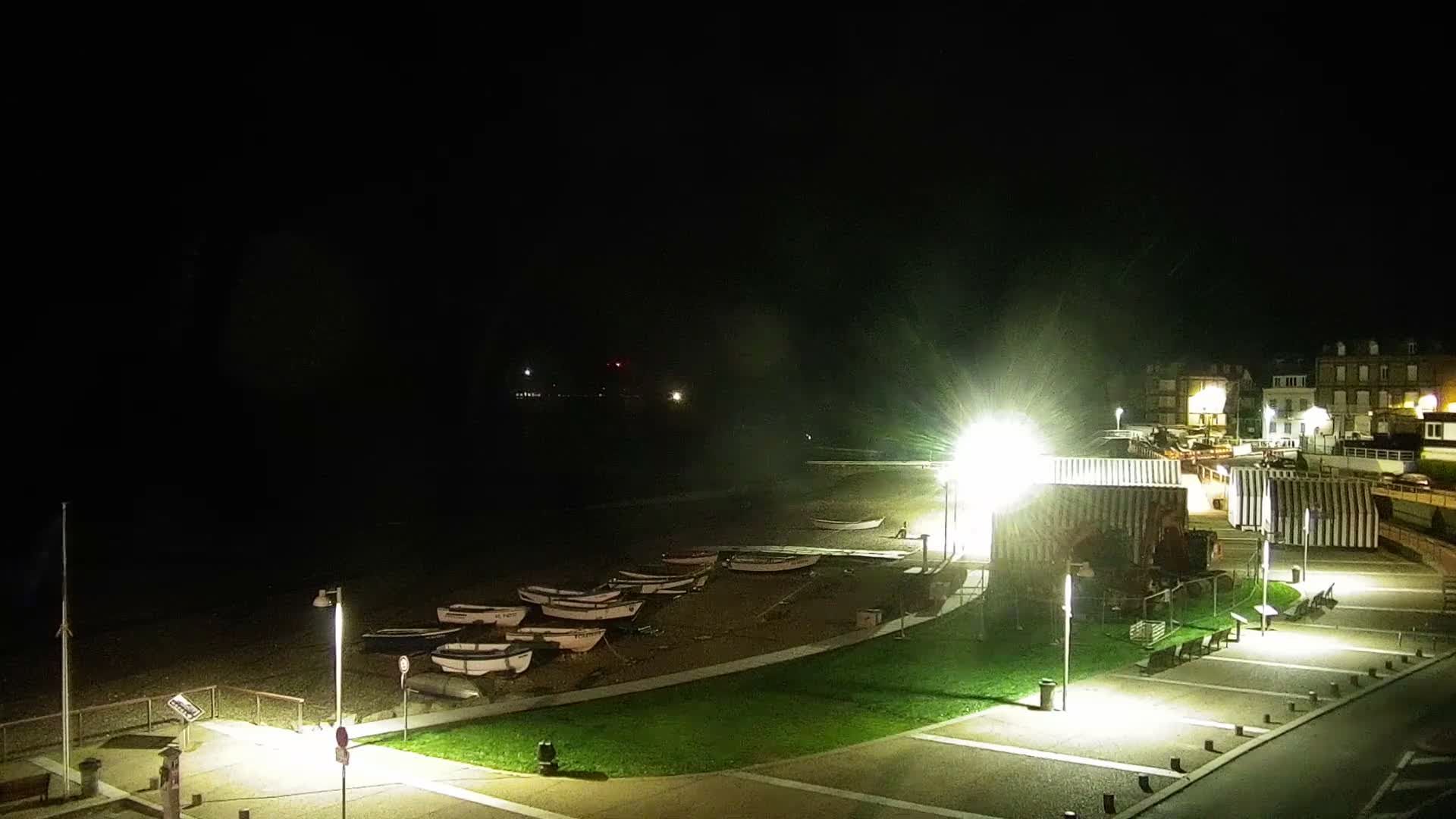 Yport Village & Plage Yport Beach Live Cam - Yport, Le Havre, Seine-Maritime, Normandie, France