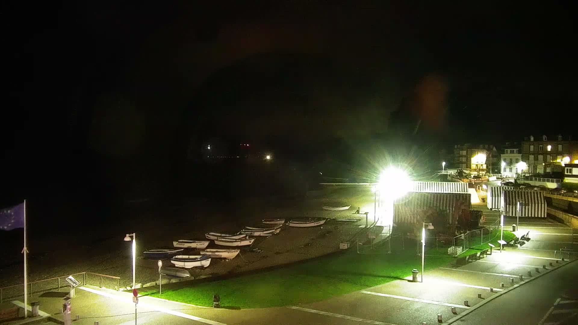 Yport Village & Plage Yport Beach Live Cam - Yport, Le Havre, Seine-Maritime, Normandie, France